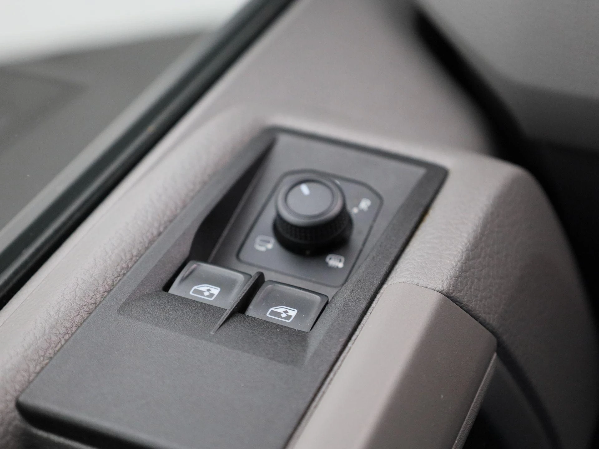 Volkswagen-Crafter-image-32