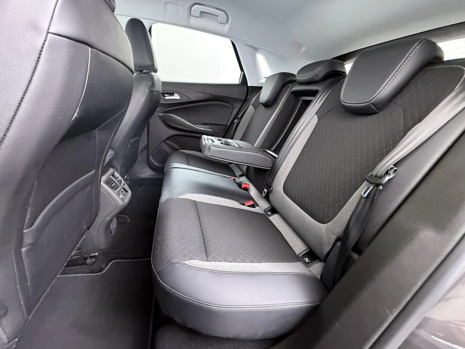 Opel-Grandland X-image-15