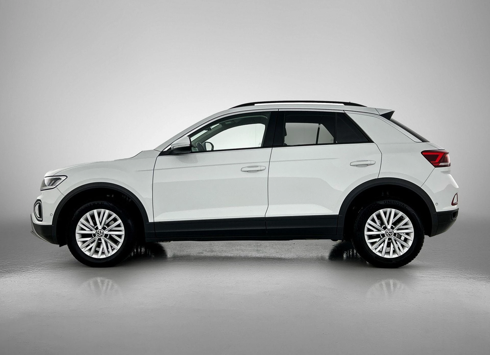 Volkswagen-T-Roc-image-1