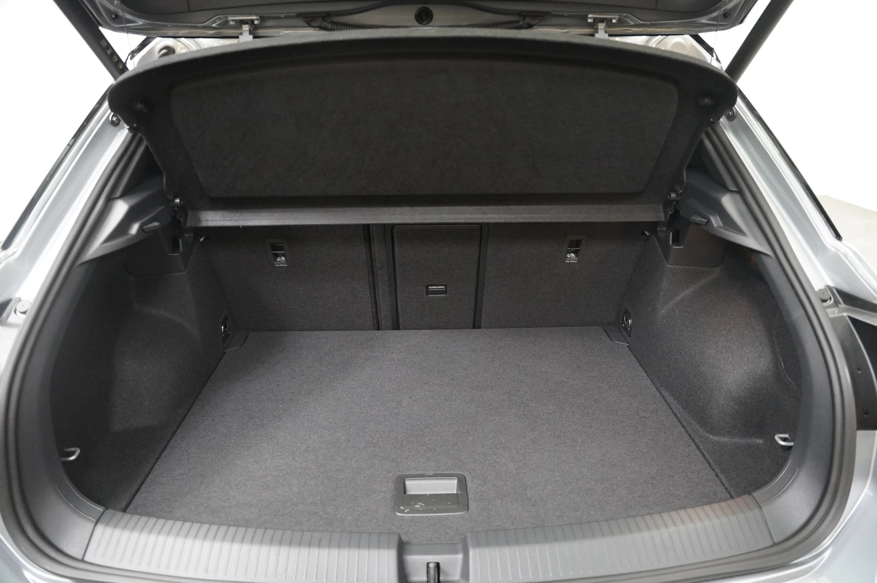 Volkswagen-T-Roc-image-13