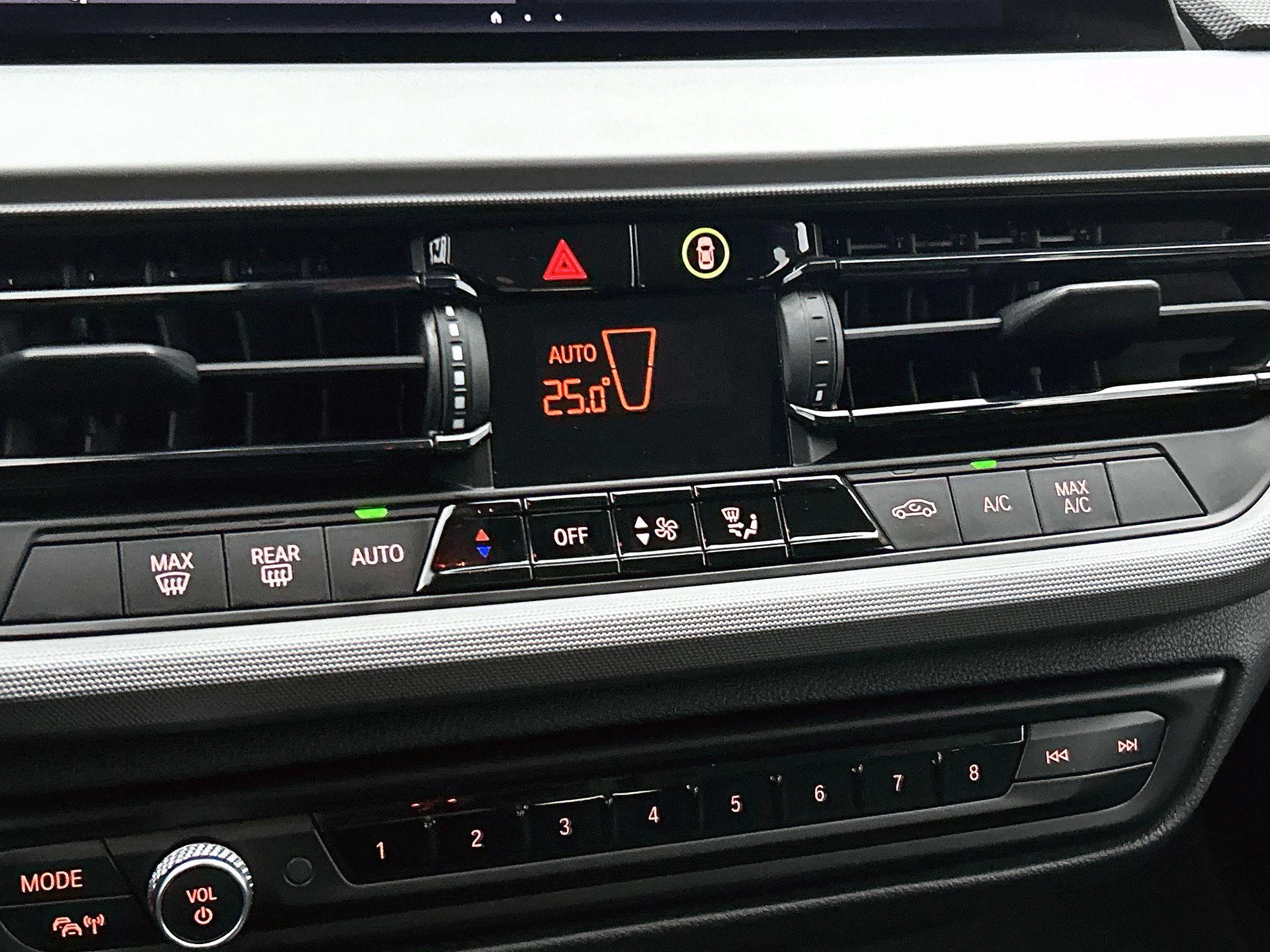 BMW-1 Serie-image-25