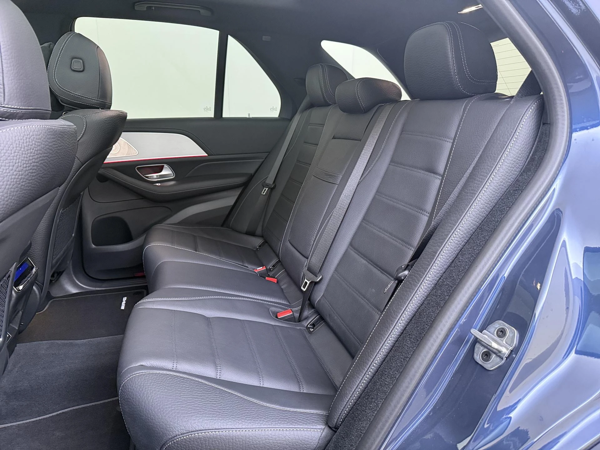 Mercedes-Benz-GLE-image-15