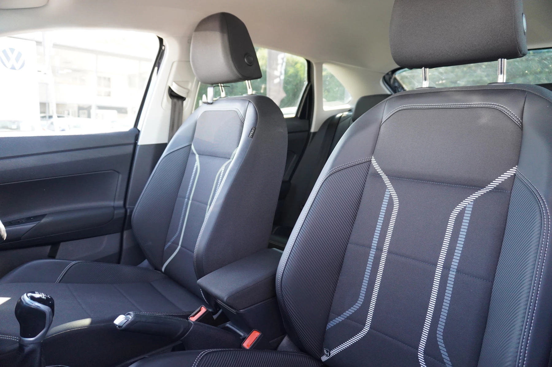 Volkswagen-Taigo-image-9