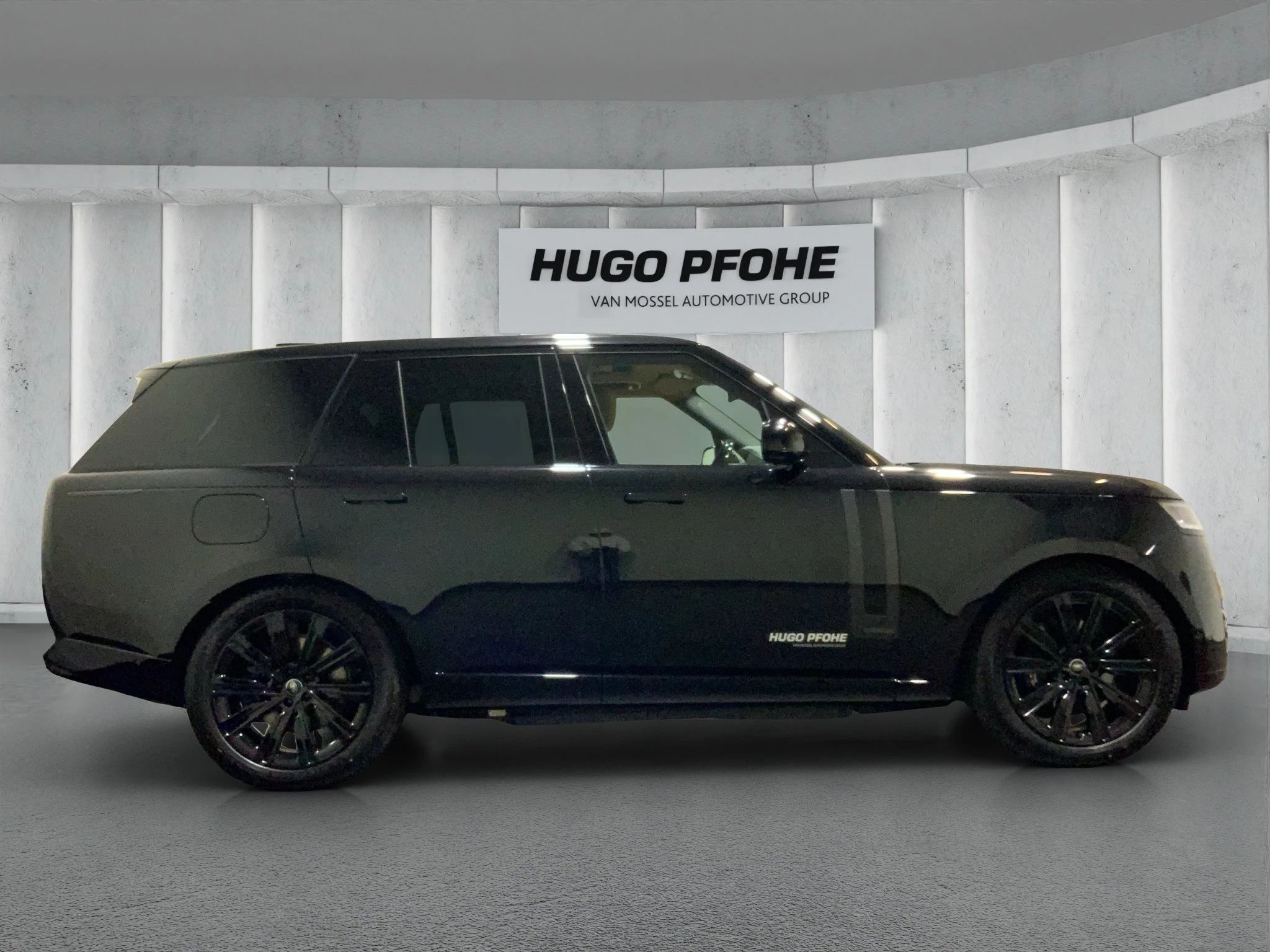 Land Rover-Range Rover-image-5
