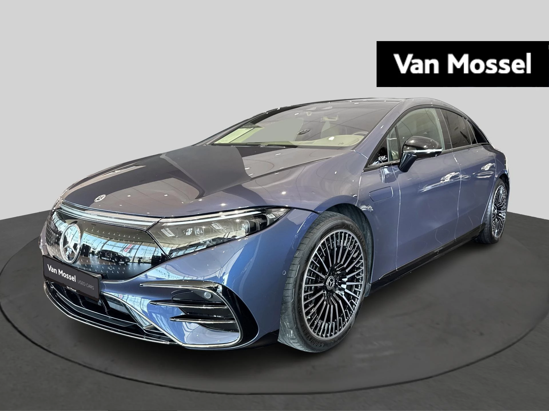 Mercedes-Benz-EQS-image-0
