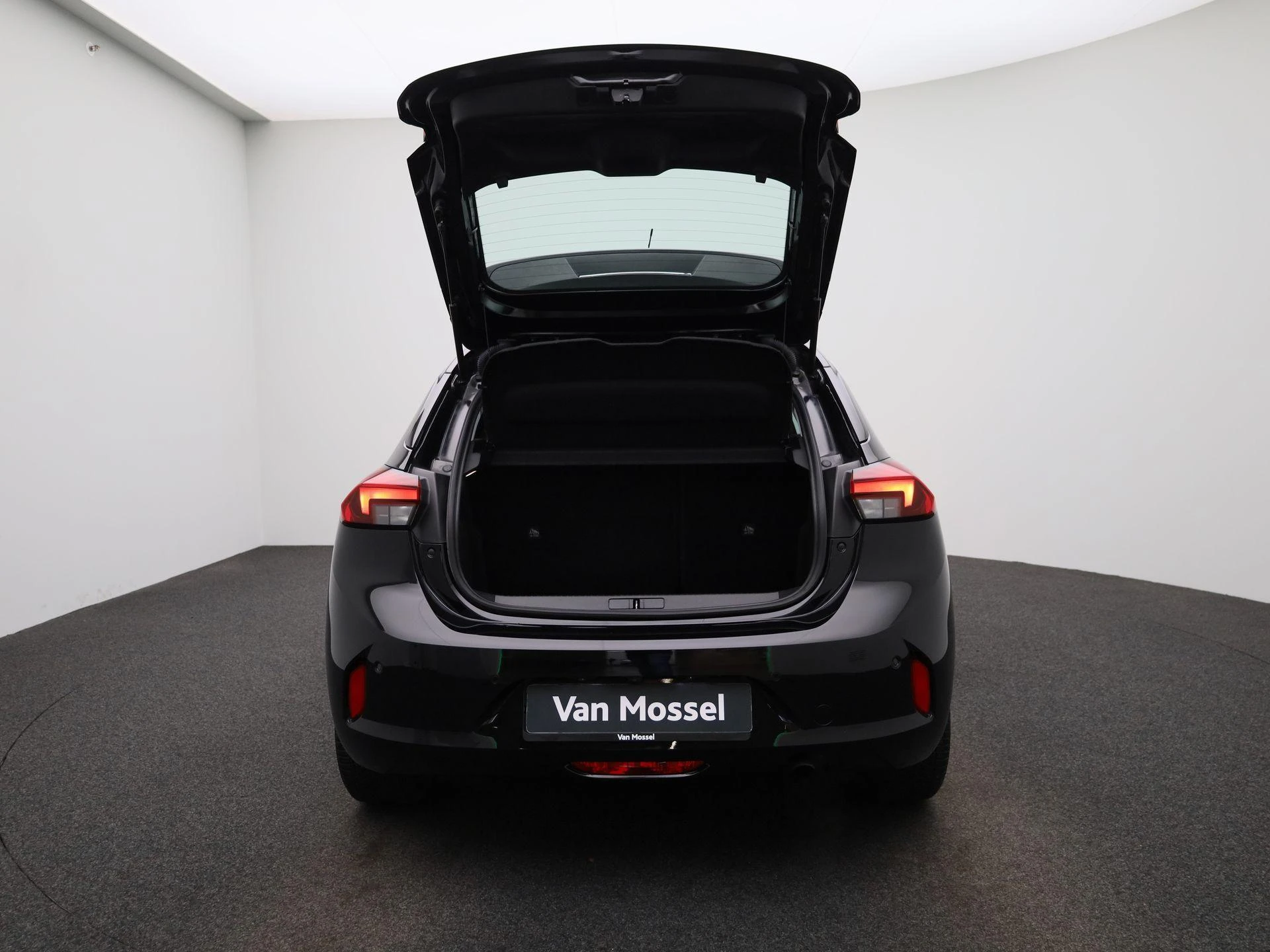 Opel-Corsa-image-12