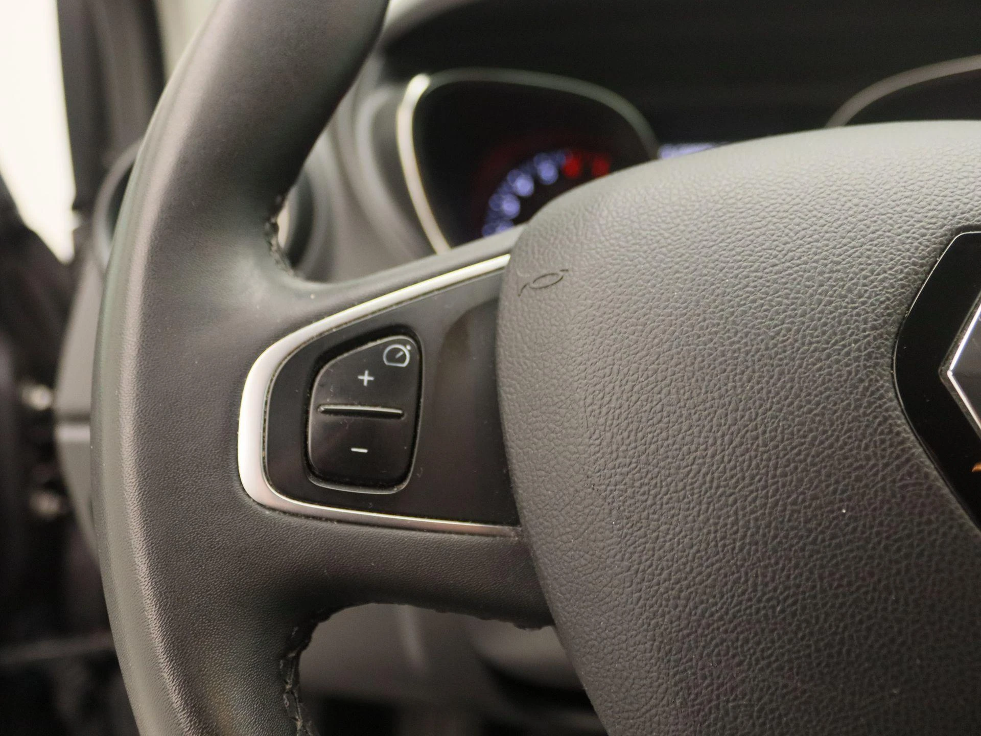 Renault-Captur-image-17