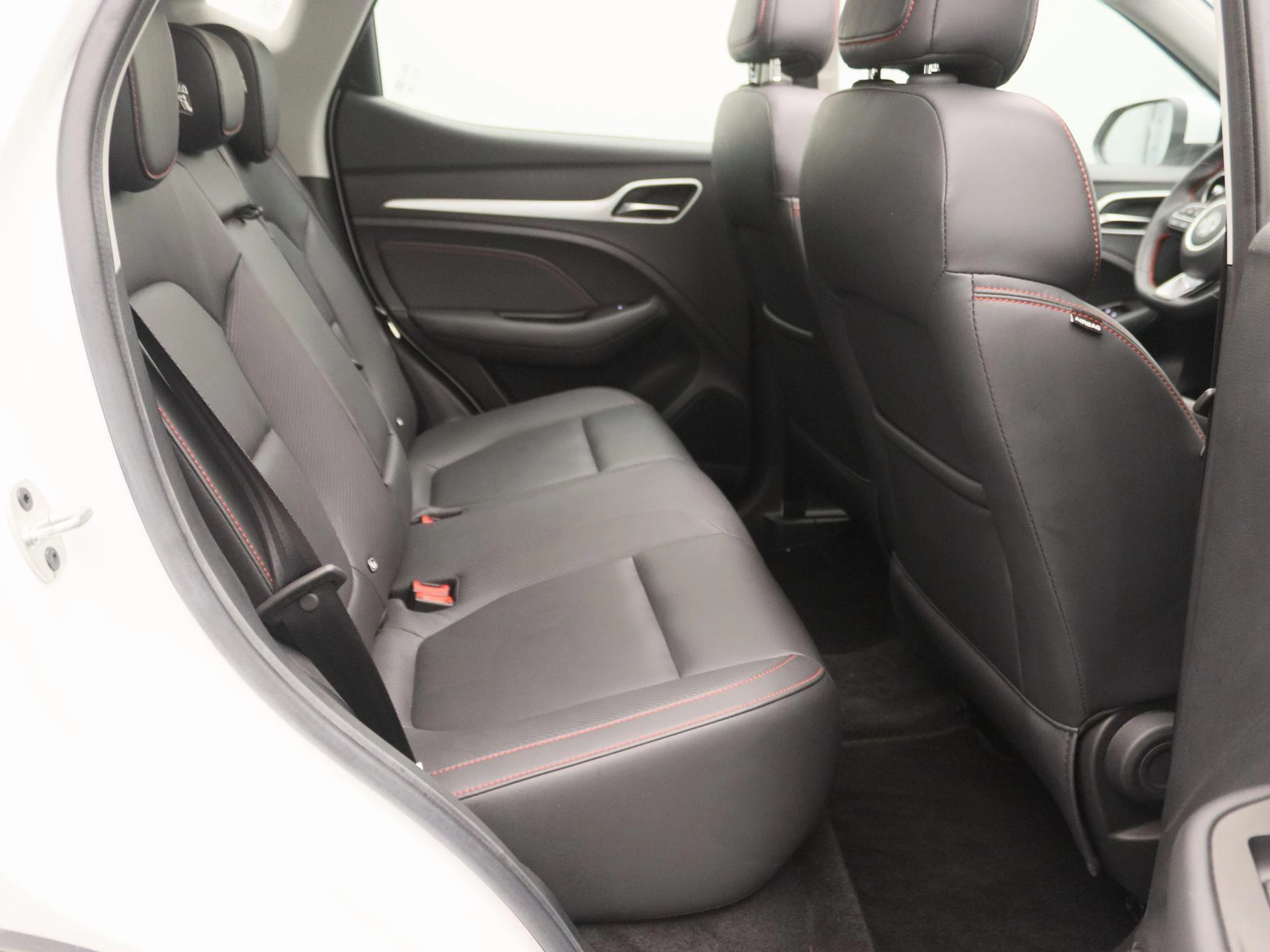 MG-ZS EV-image-25