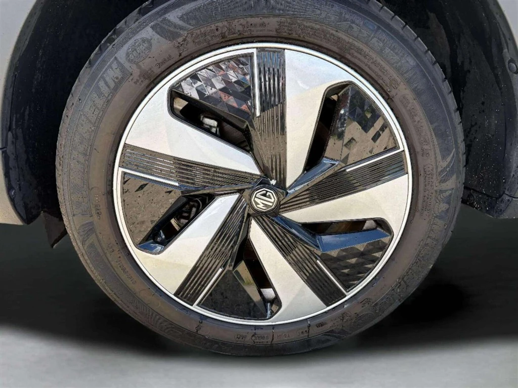 MG-ZS EV-image-6