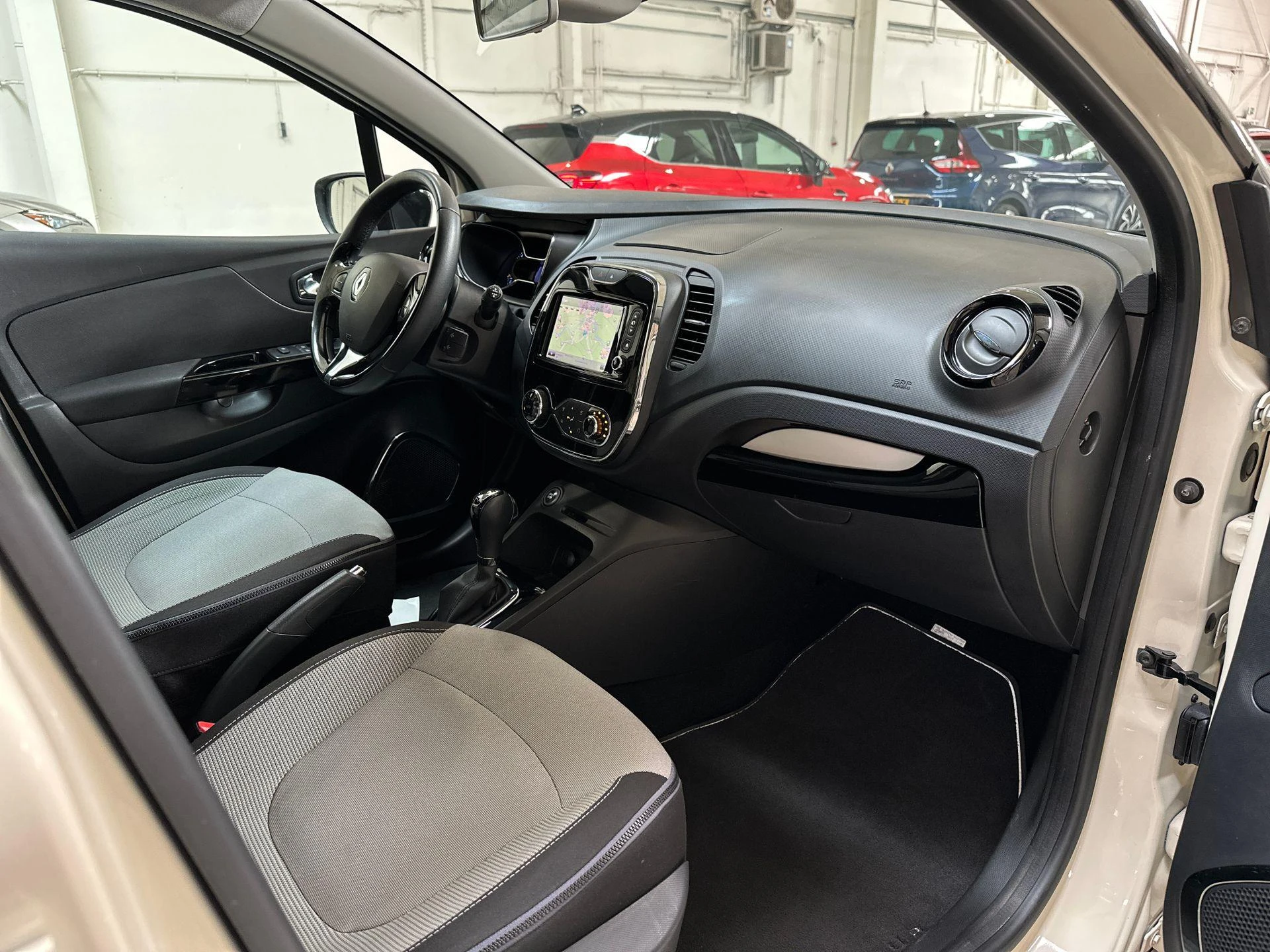 Renault Captur 1.2 TCe Dynamique 120PK