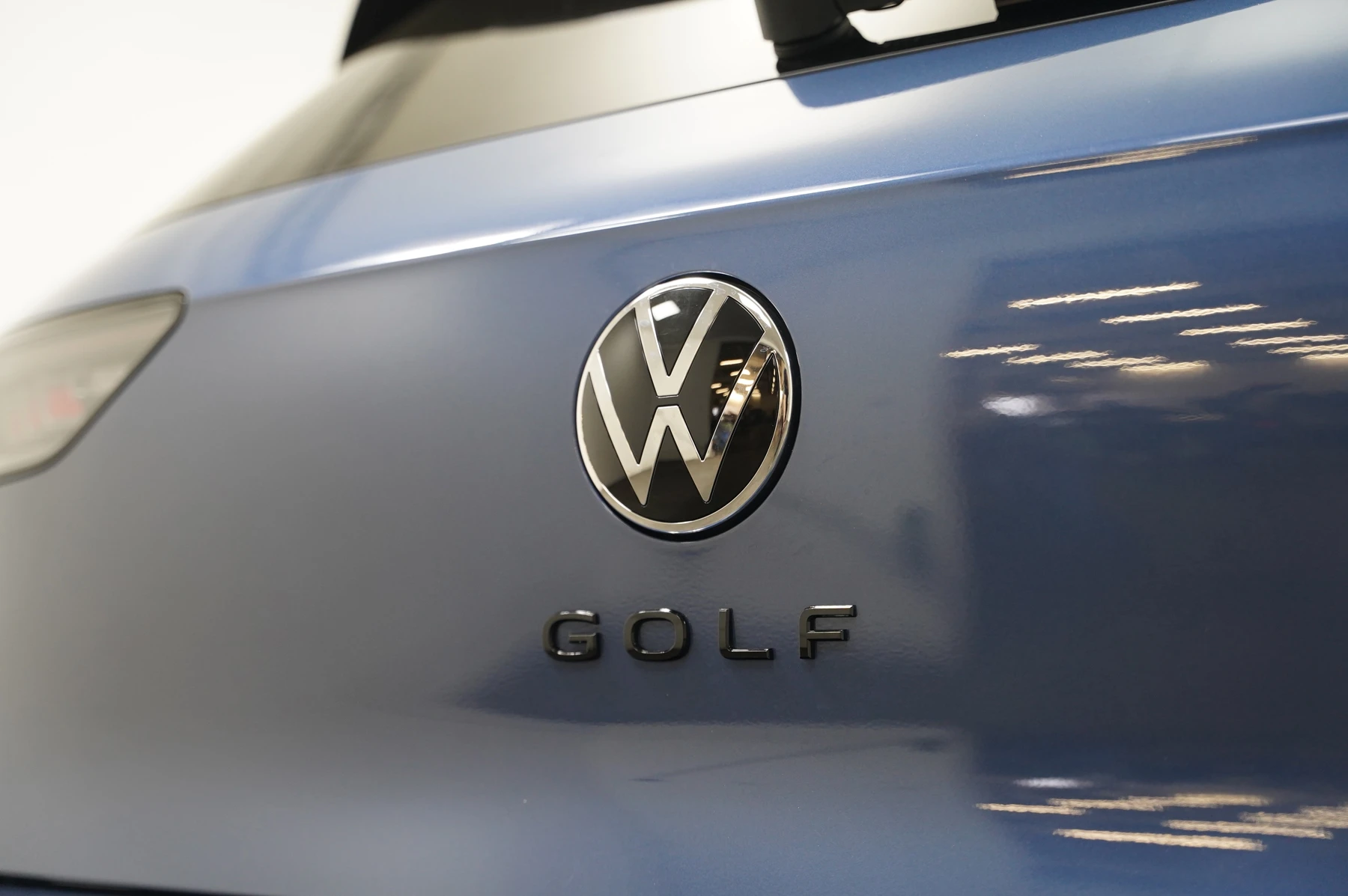 Volkswagen-Golf-image-35