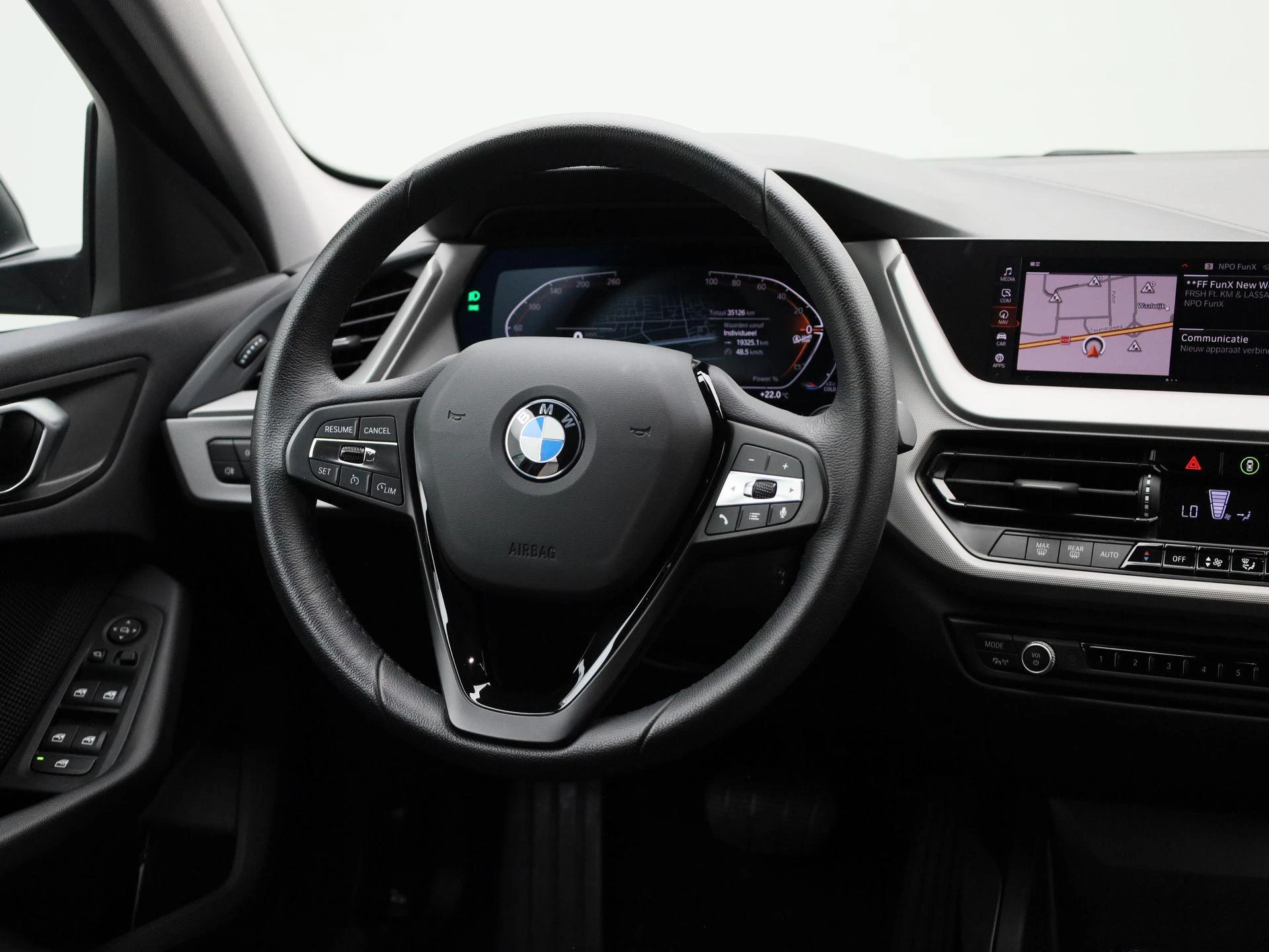 BMW-1 Reeks-image-10