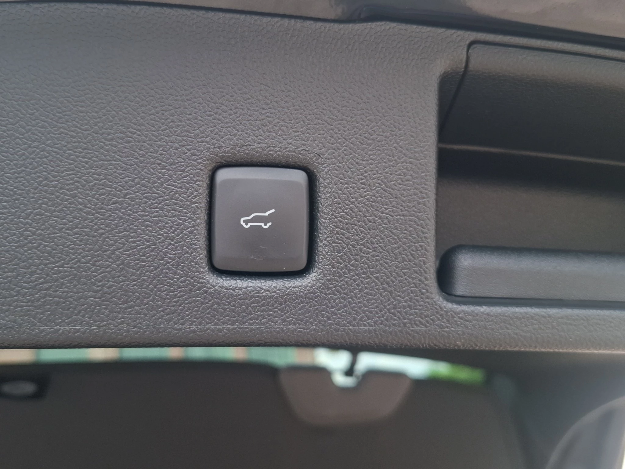 Ford Kuga ST-Line X Aut.*PANO*AHK*360GRAD*LED-MATRIX*NAVI*GRA*WINTER-PKT..