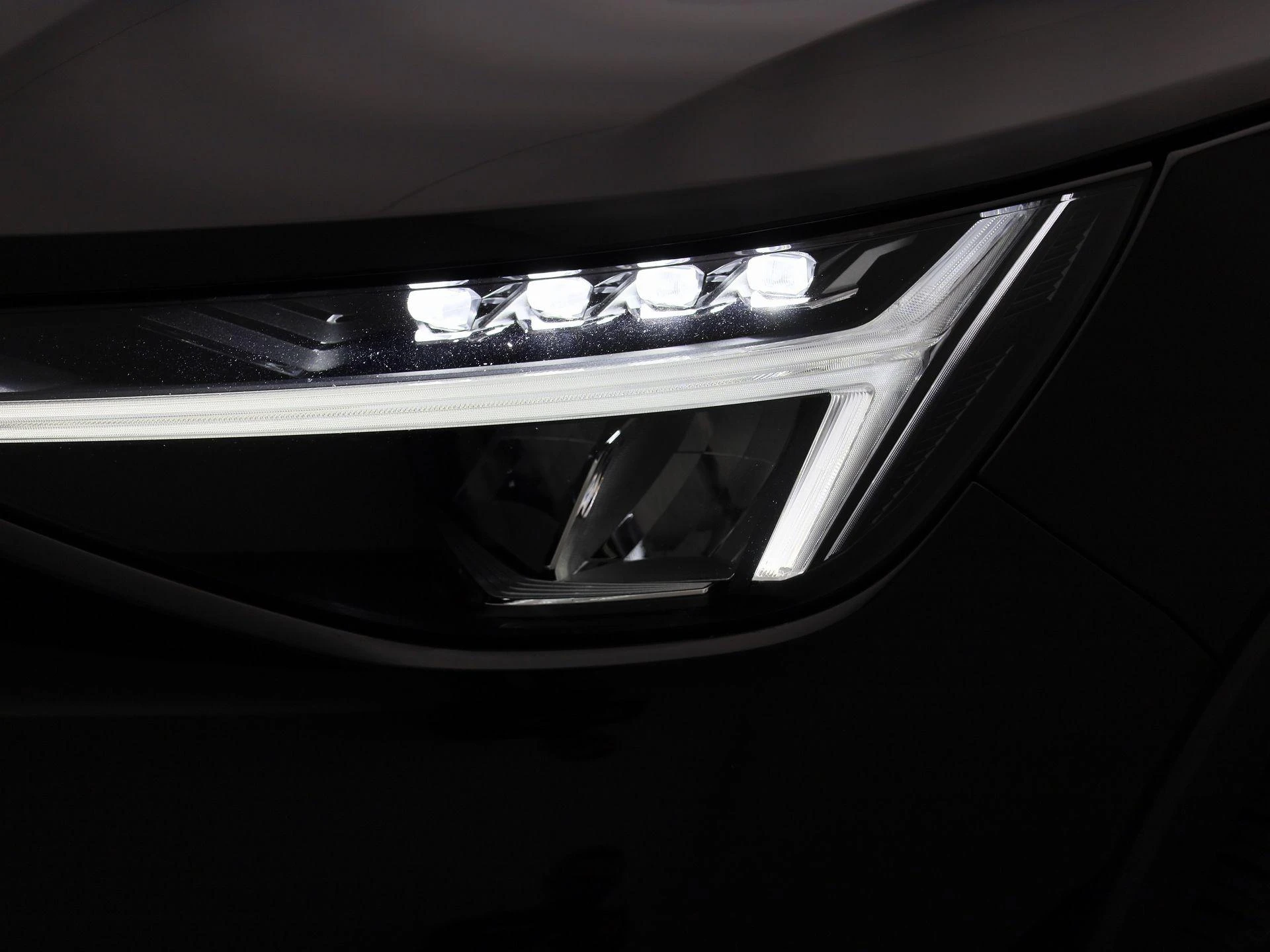 Volvo-XC40-image-15