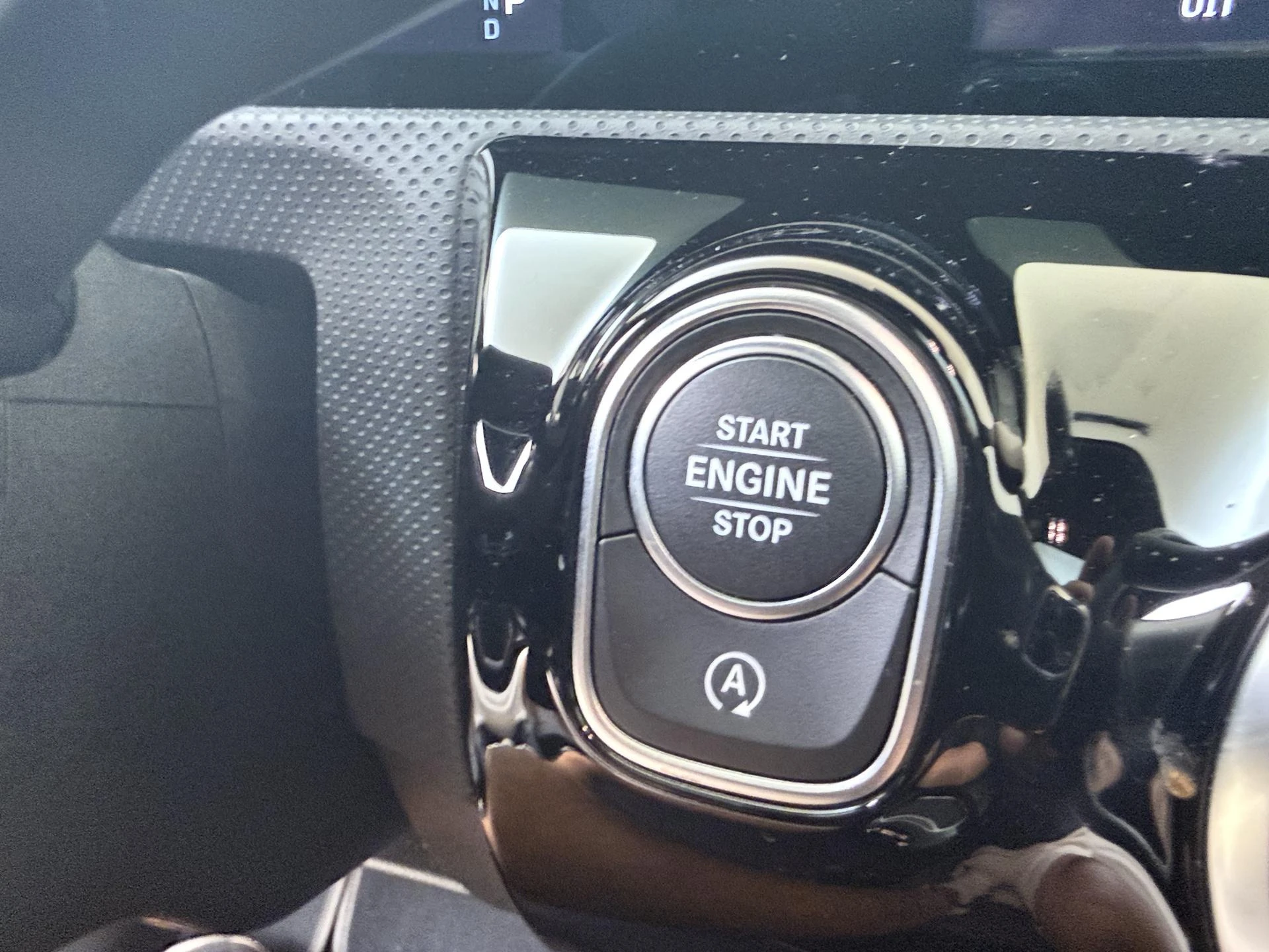 Mercedes-Benz-CLA-image-22