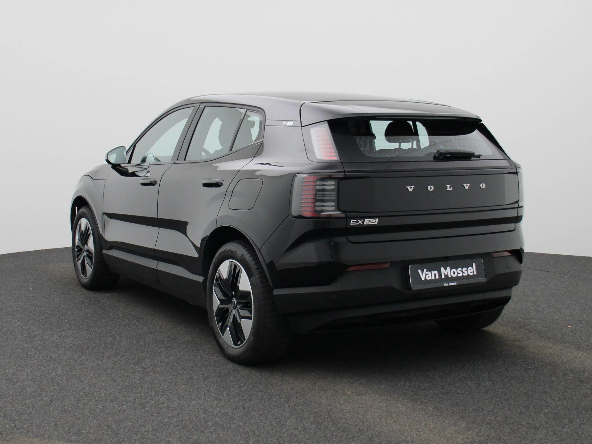 Volvo-EX30-image-1