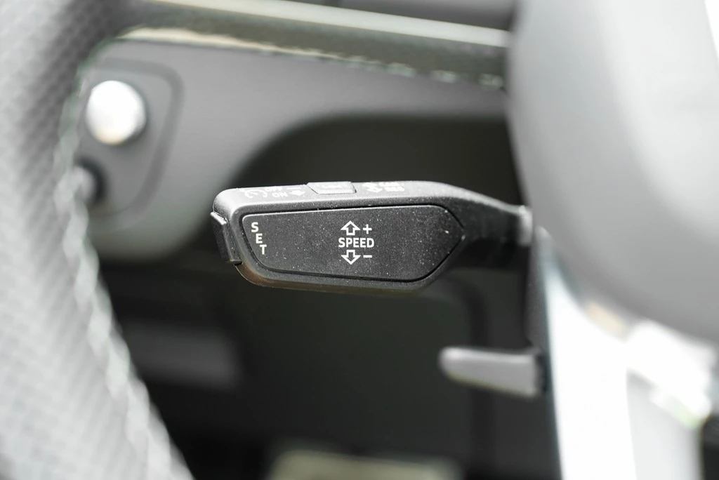 Audi Q5 50 TDI S line Matrix Panorama 360° B&O Headup