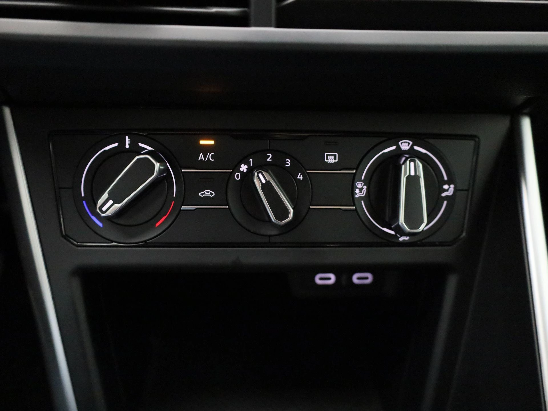 Volkswagen-Taigo-image-19