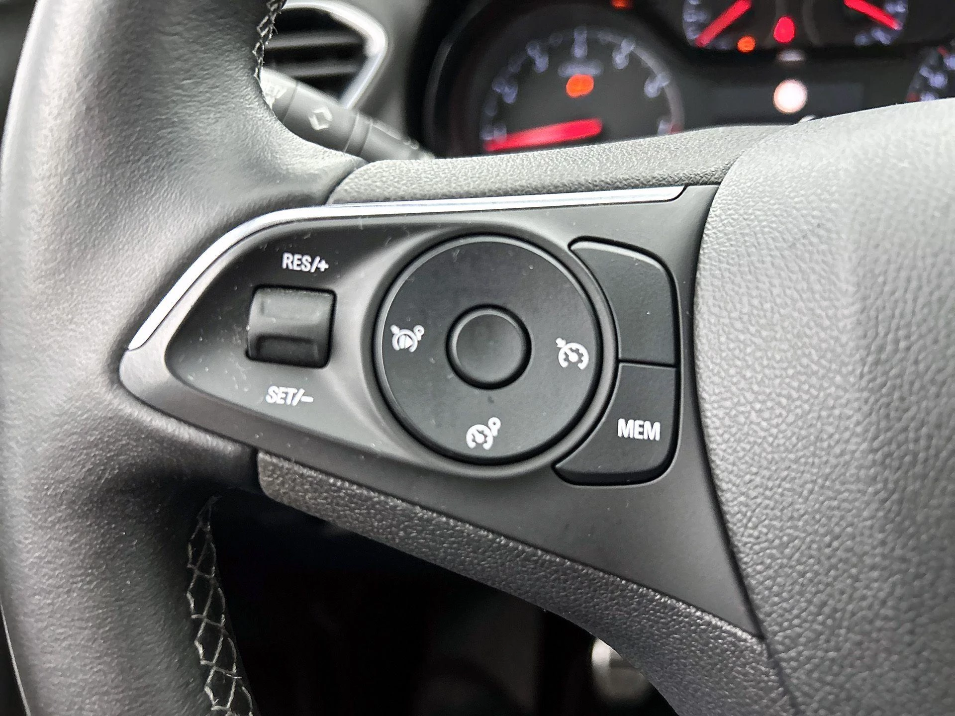 Opel Grandland X 1.2 Turbo Online Edition