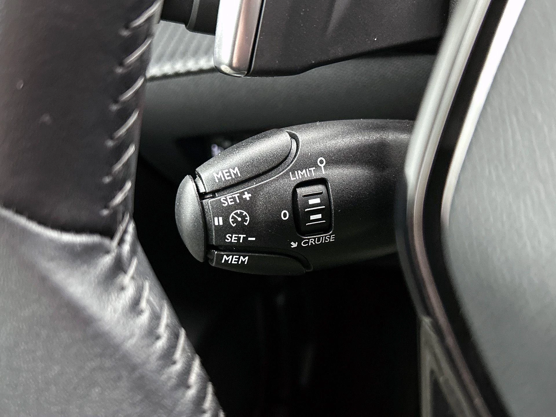 Peugeot-208-image-5