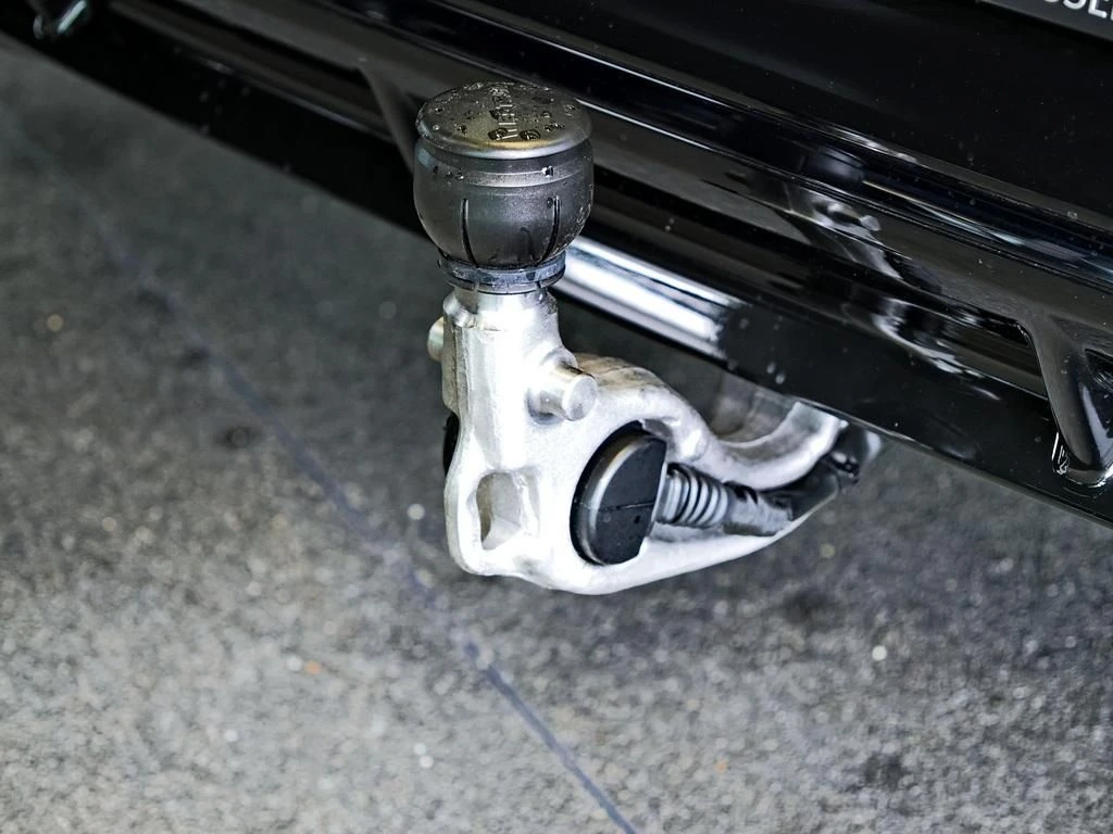 Mercedes-Benz-CLA 200-image-16