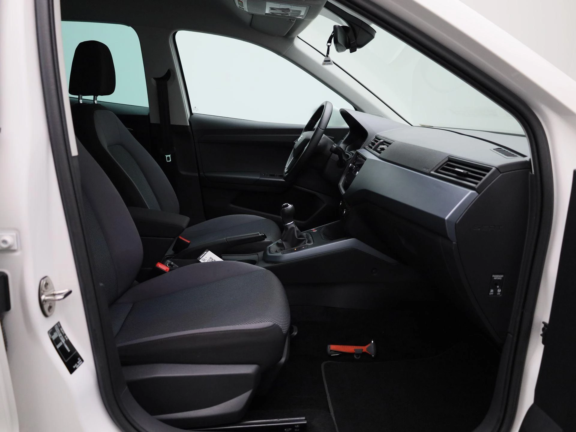 SEAT-Arona-image-31