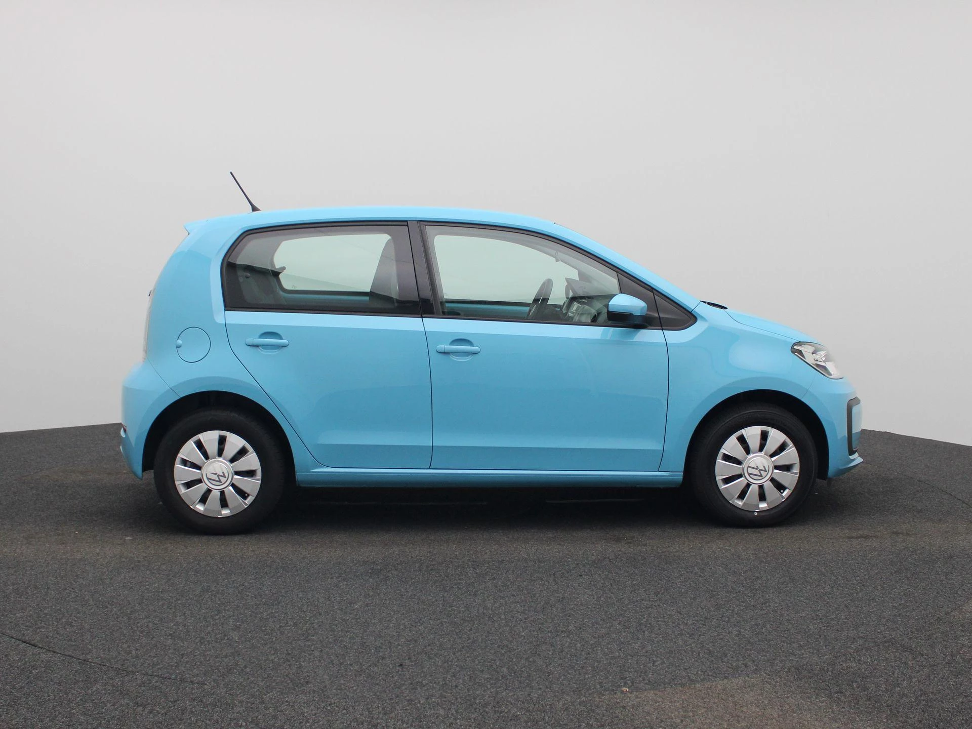Volkswagen-up!-image-5