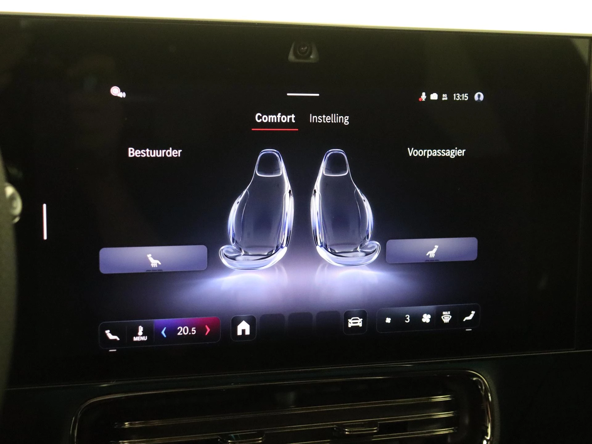 Mercedes-Benz-CLA-image-17