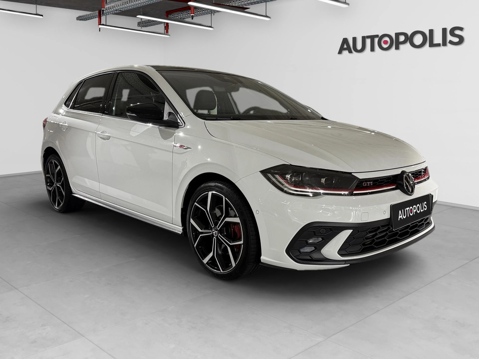 Volkswagen-Polo-image-19