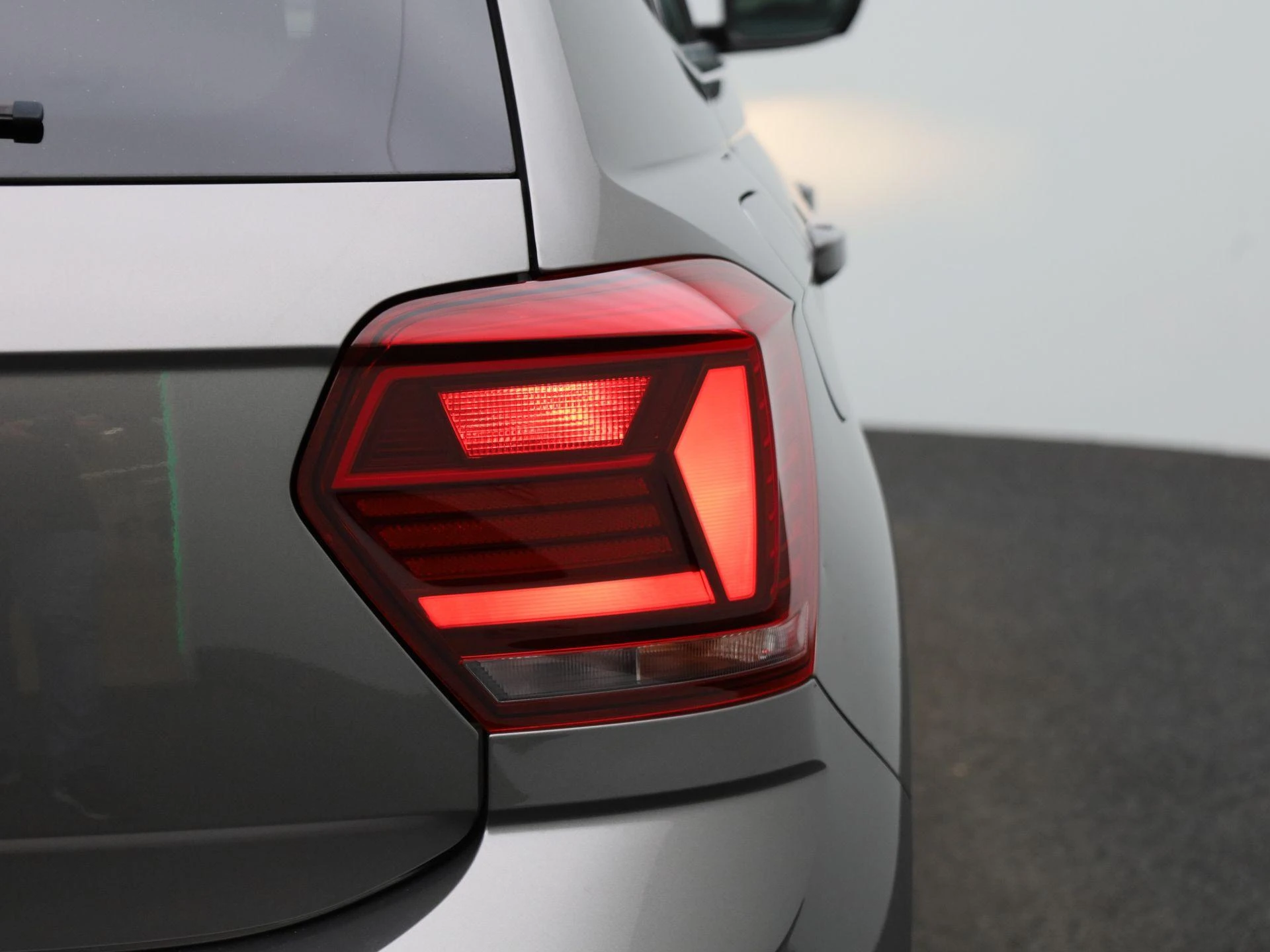 Volkswagen-Polo-image-35