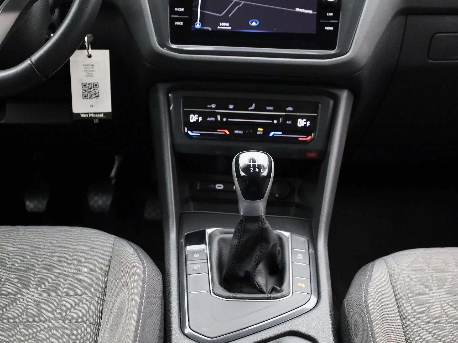Volkswagen-Tiguan-image-10