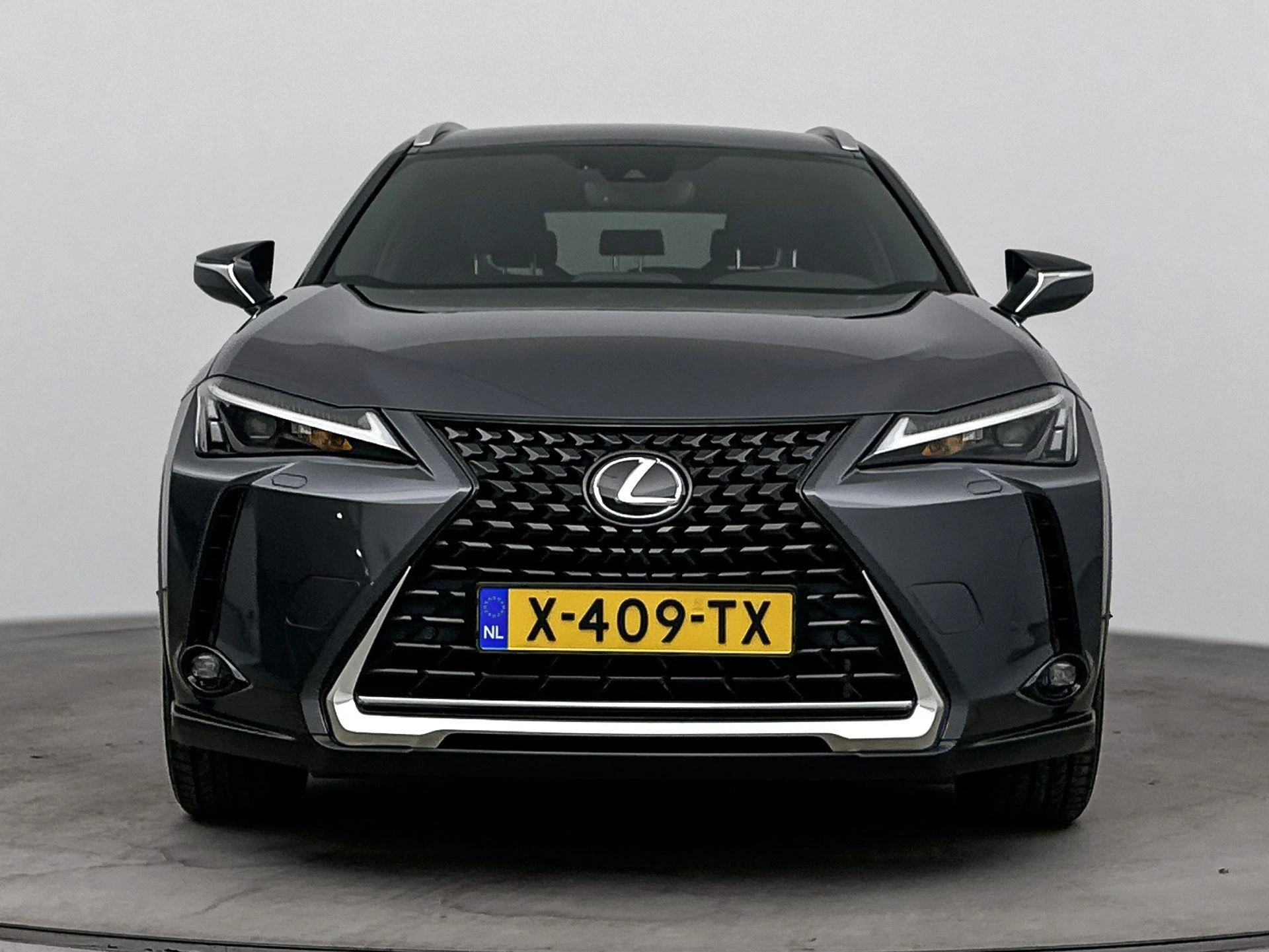 Lexus-UX-image-4
