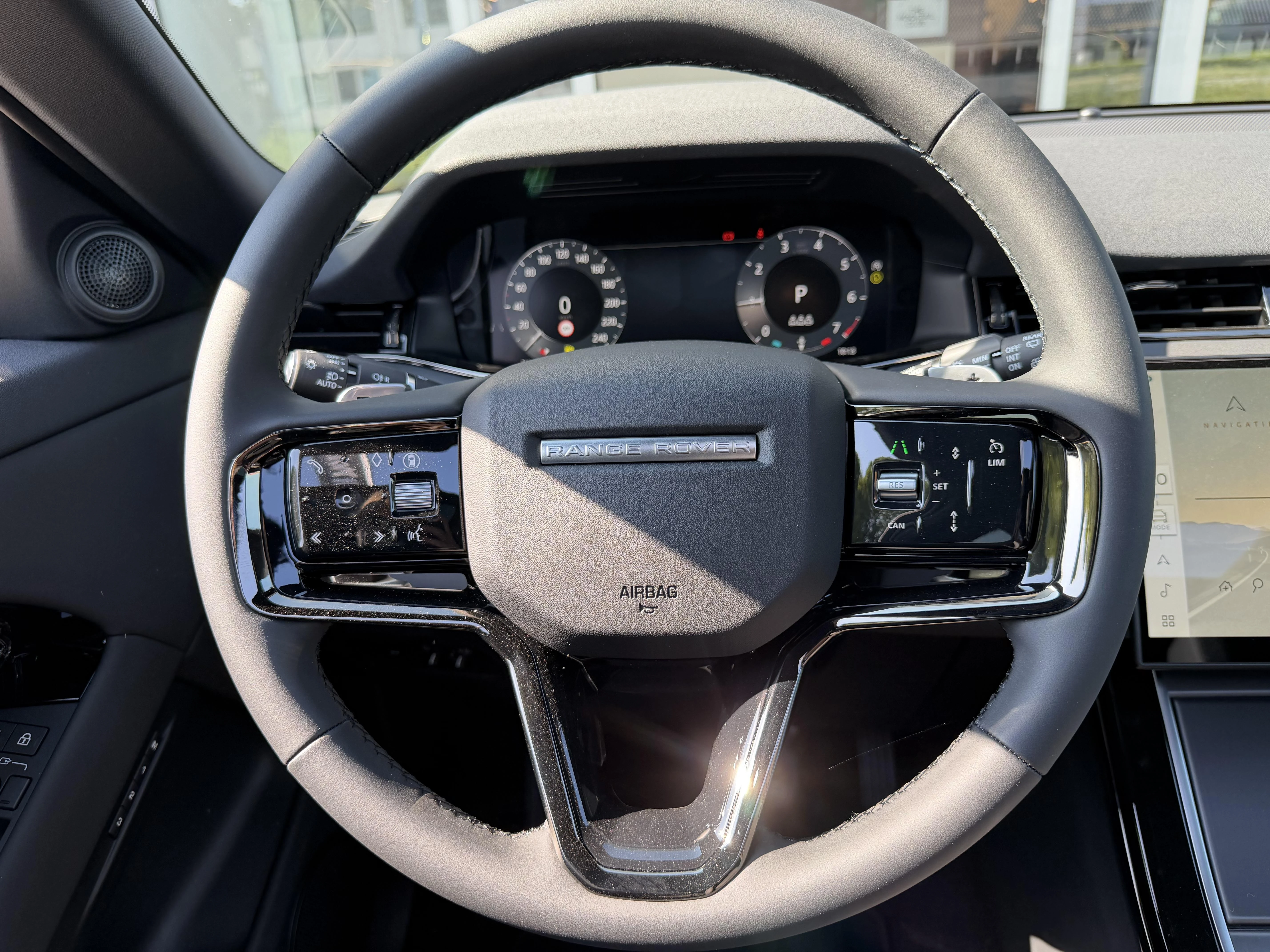 Land Rover Range Rover Evoque P160 S FWD Auto. 26.5MY