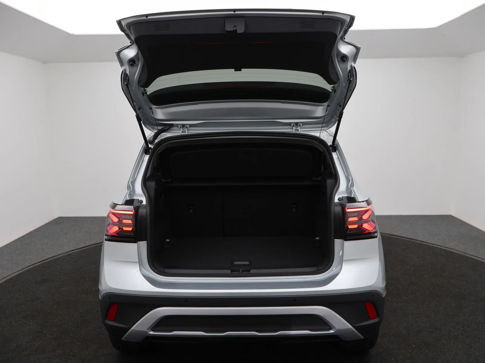 Volkswagen-T-Cross-image-11