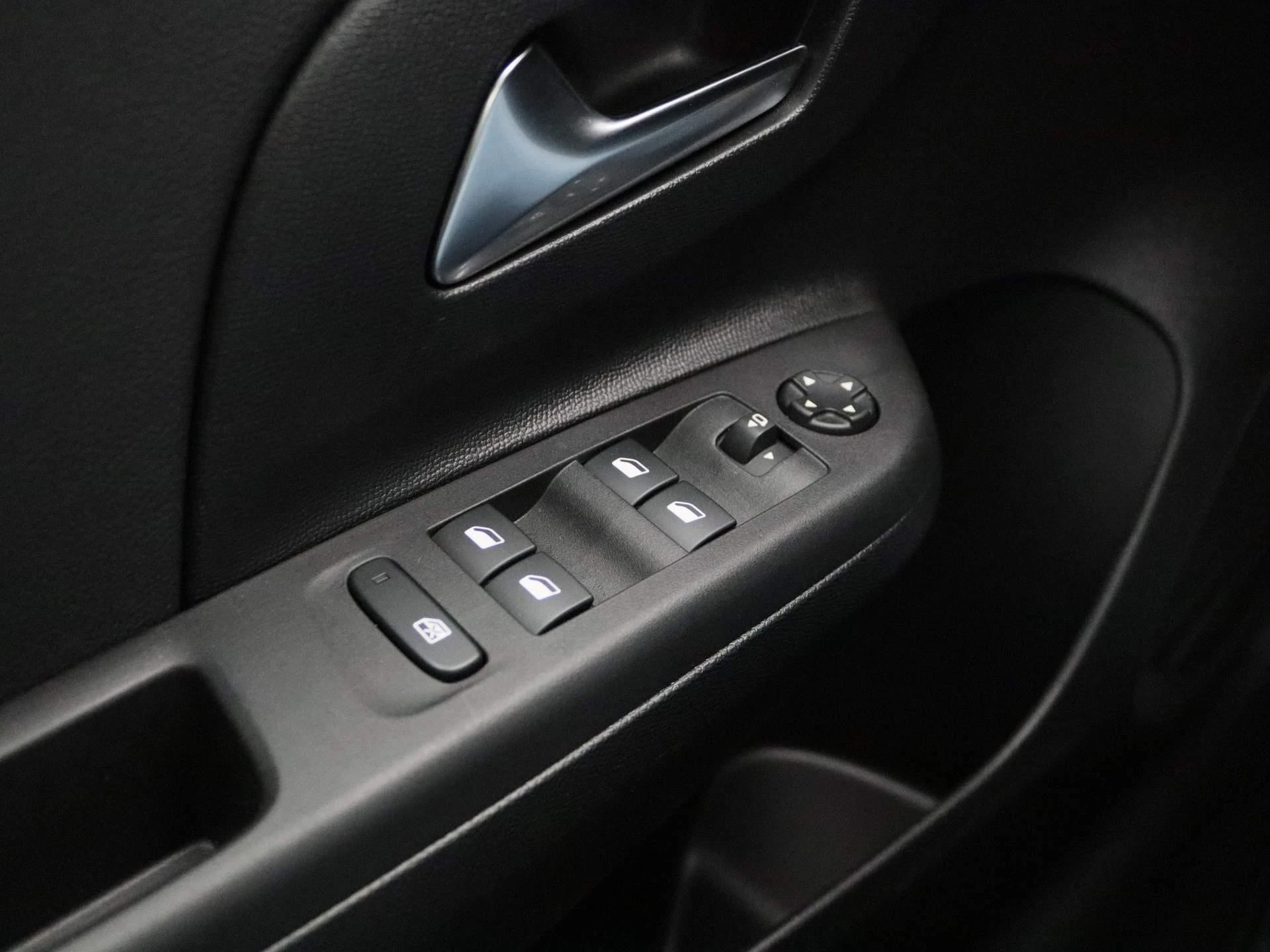 Opel-Corsa-e-image-25