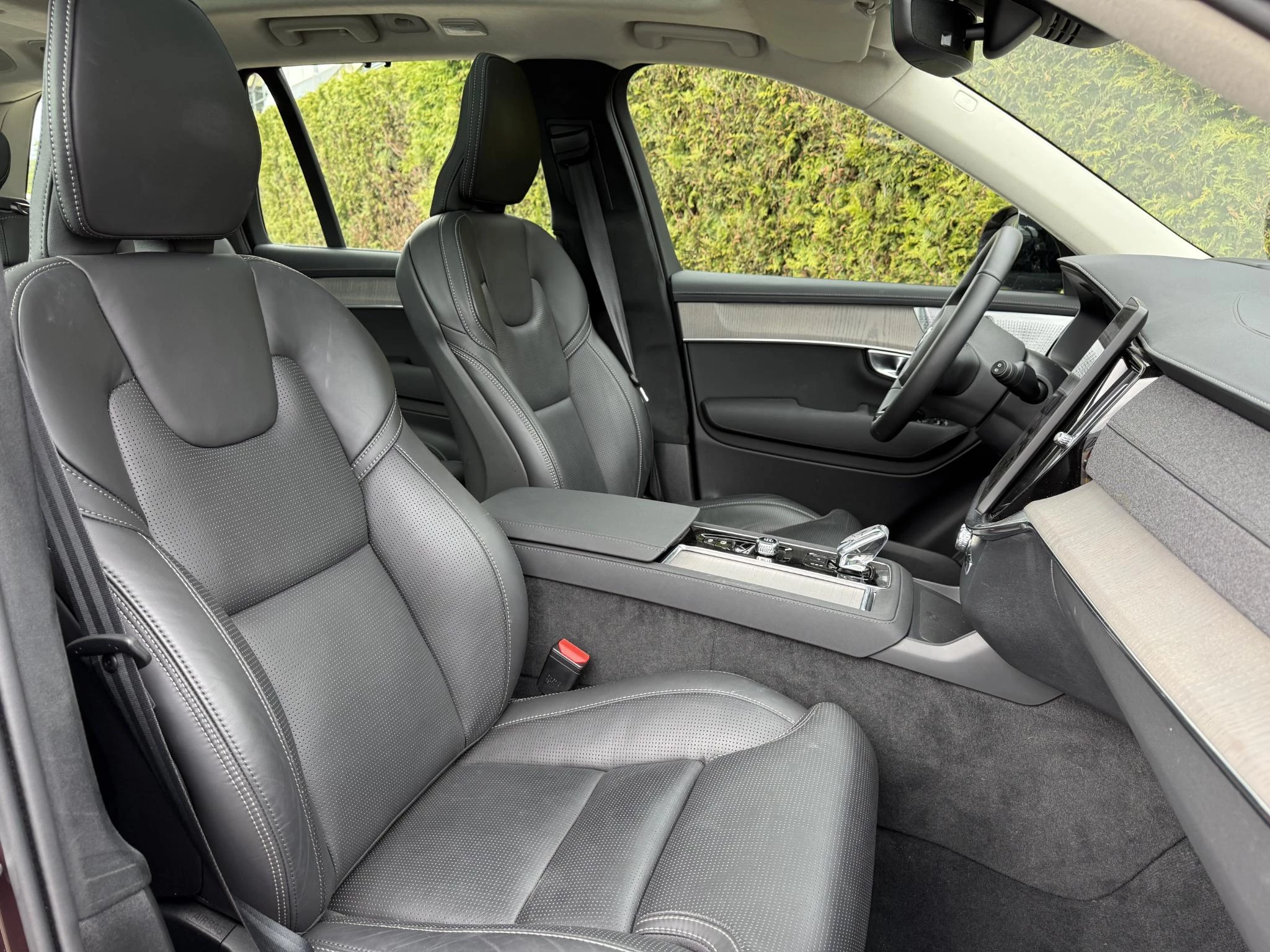 Volvo XC90 T8 Plug-in hybrid AWD Ultra Dark