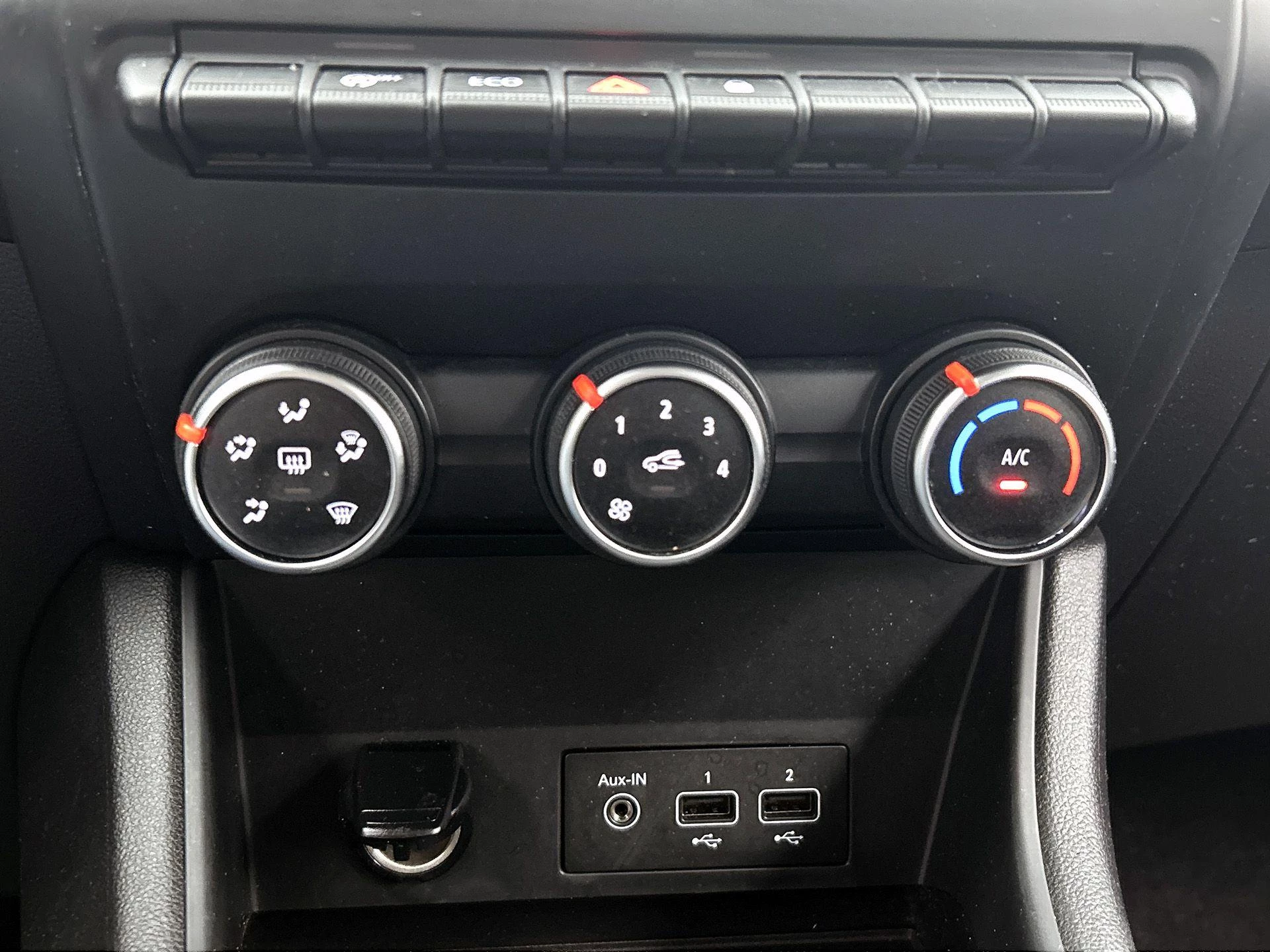Renault-Captur-image-19