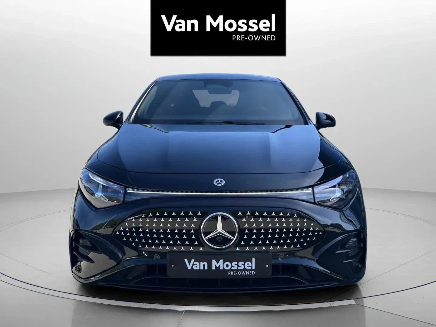 Mercedes-Benz-CLA-image-1
