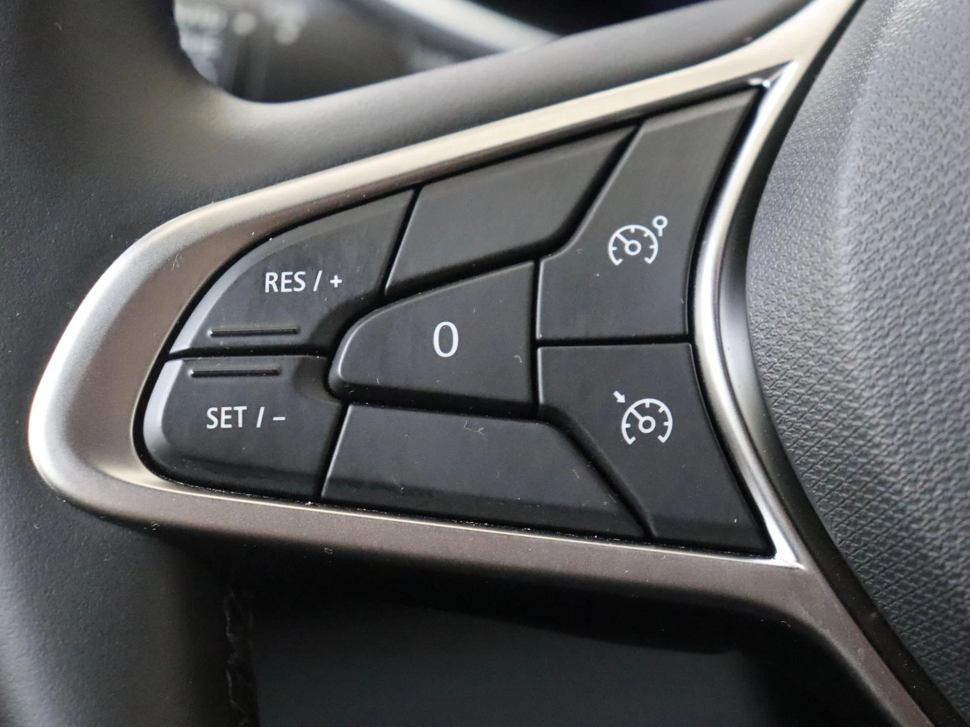 Renault-Clio-image-15