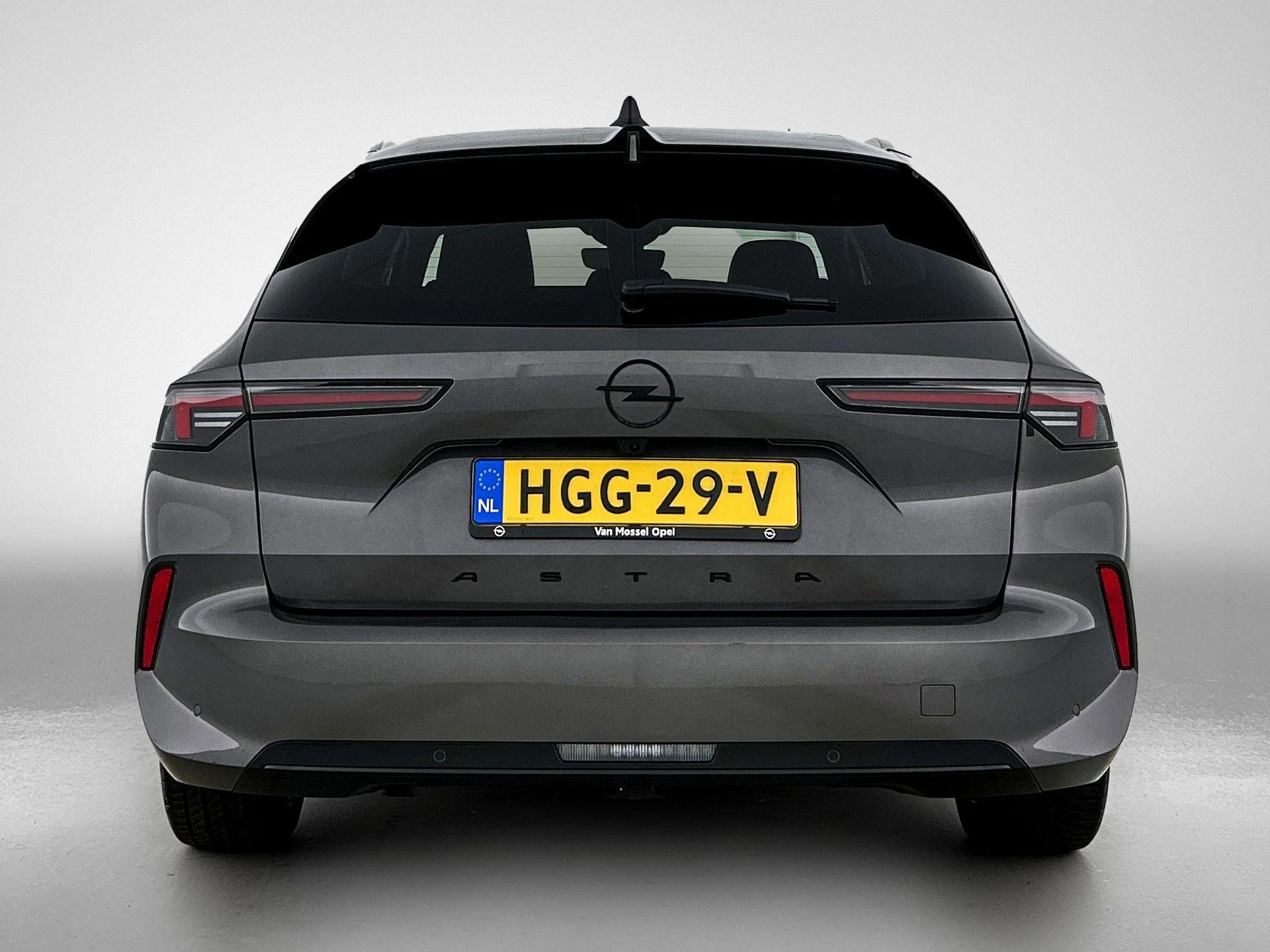 Opel-Astra-image-2