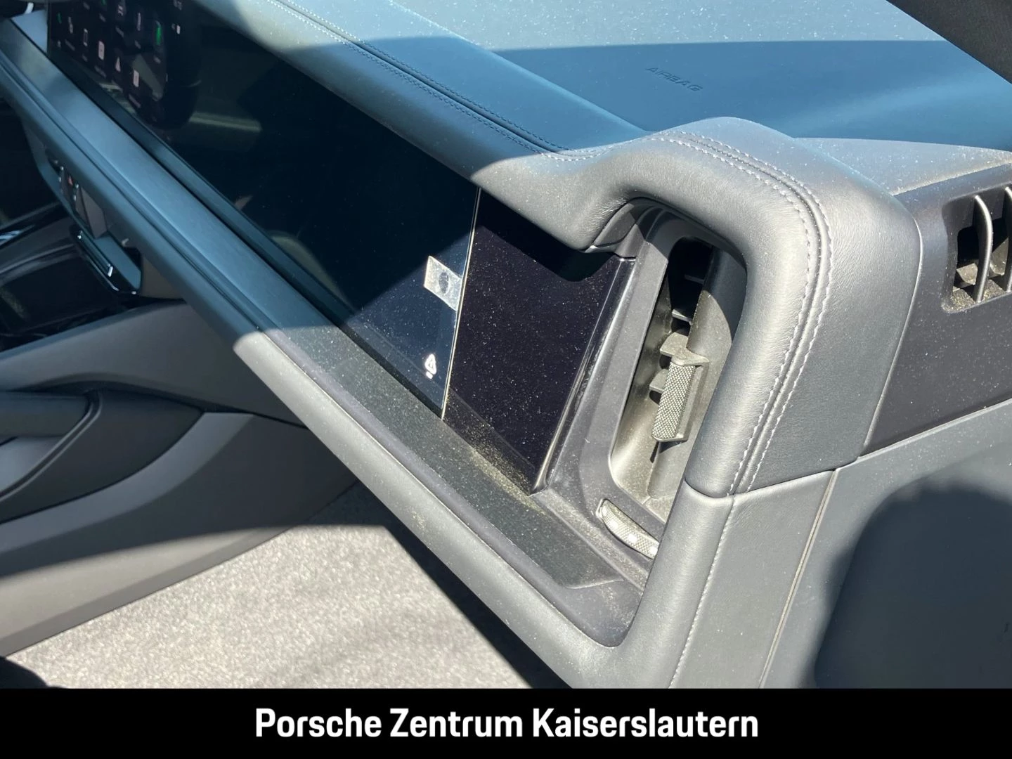 Porsche-Cayenne-image-36