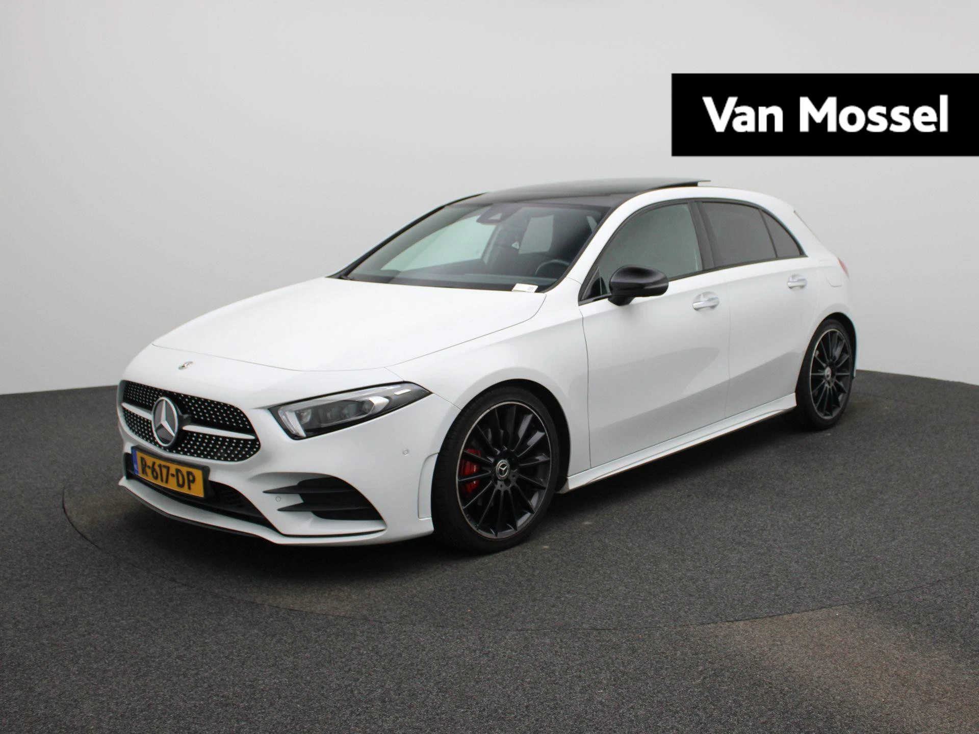 Mercedes-Benz-A-Klasse-image-0