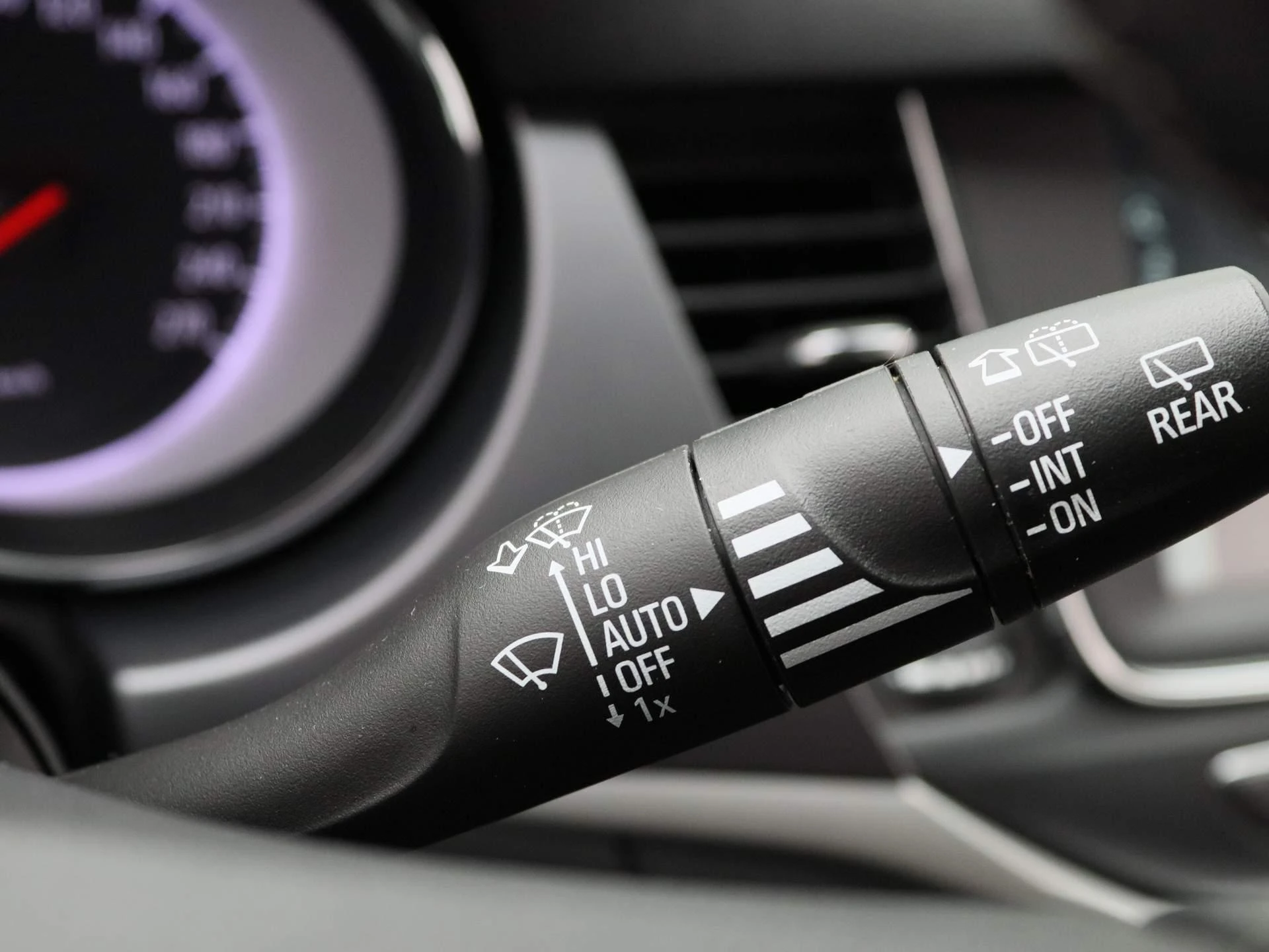Opel-Astra-image-21