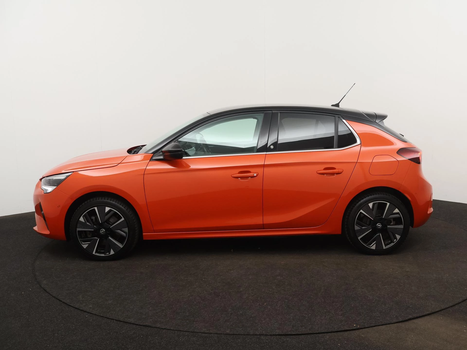 Opel-Corsa-e-image-1