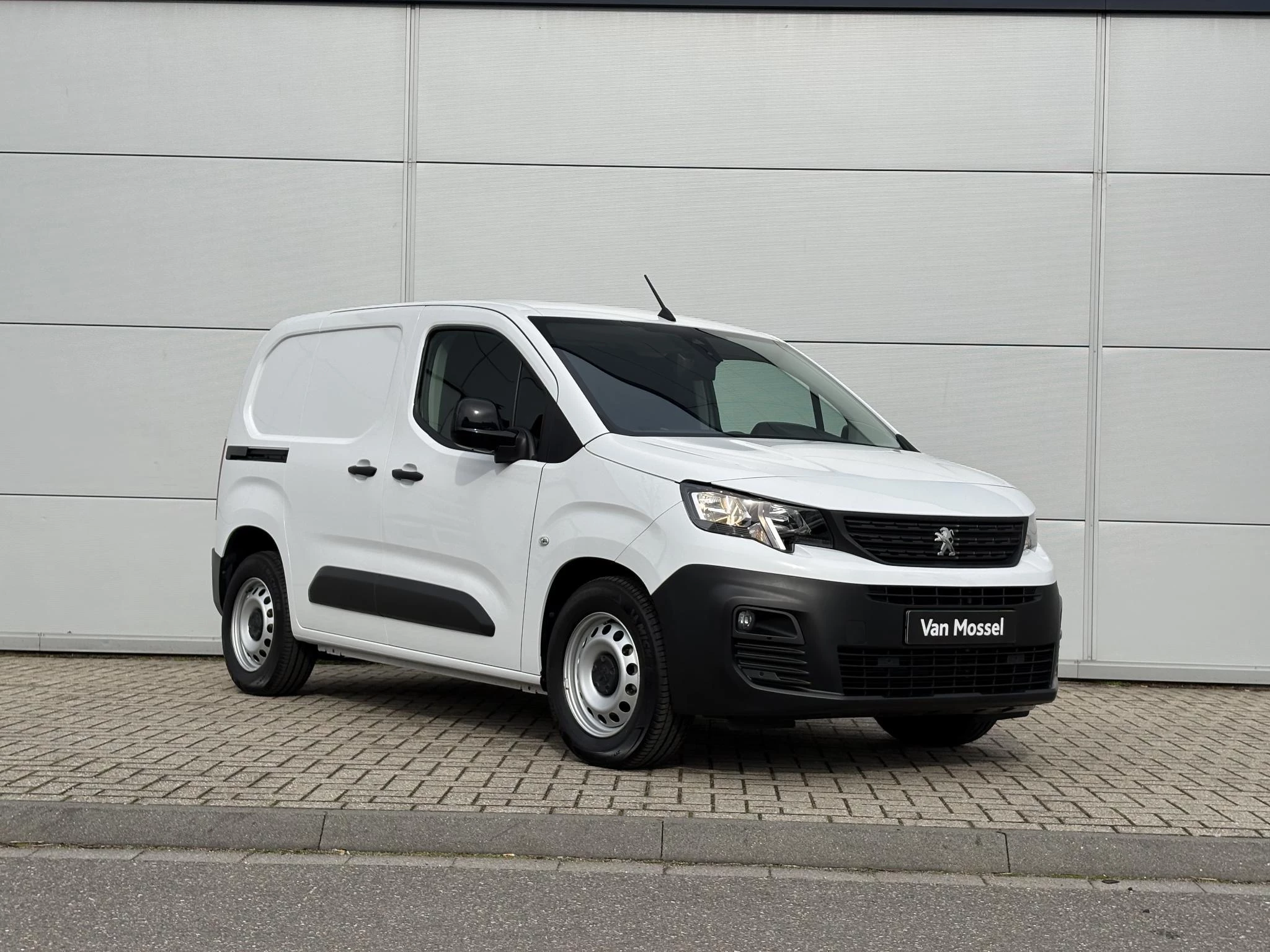 Peugeot-e-Partner-image-7