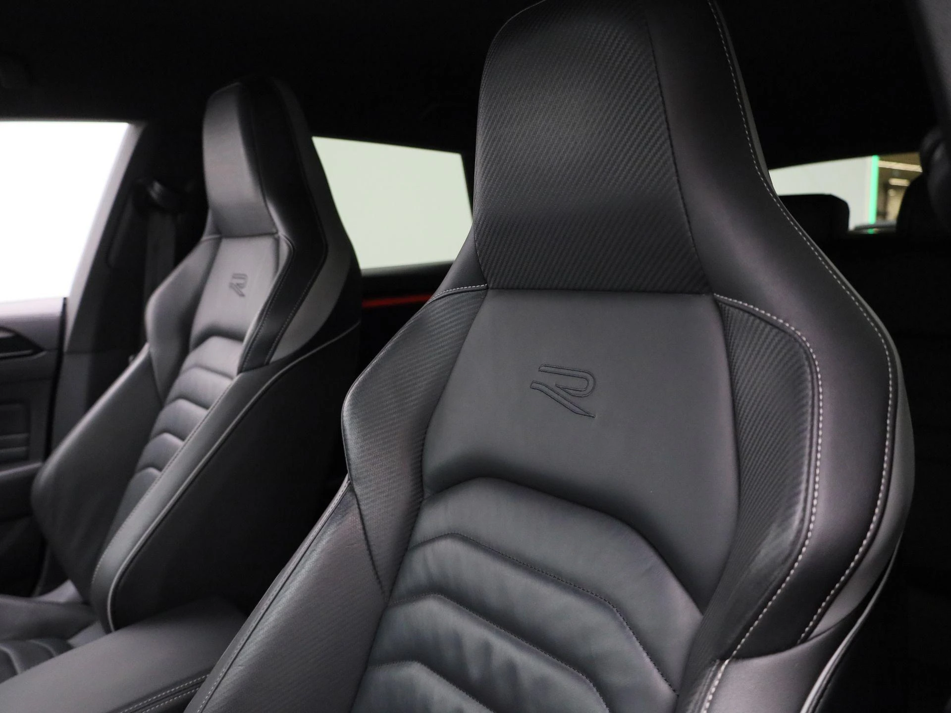 Volkswagen-Arteon-image-42