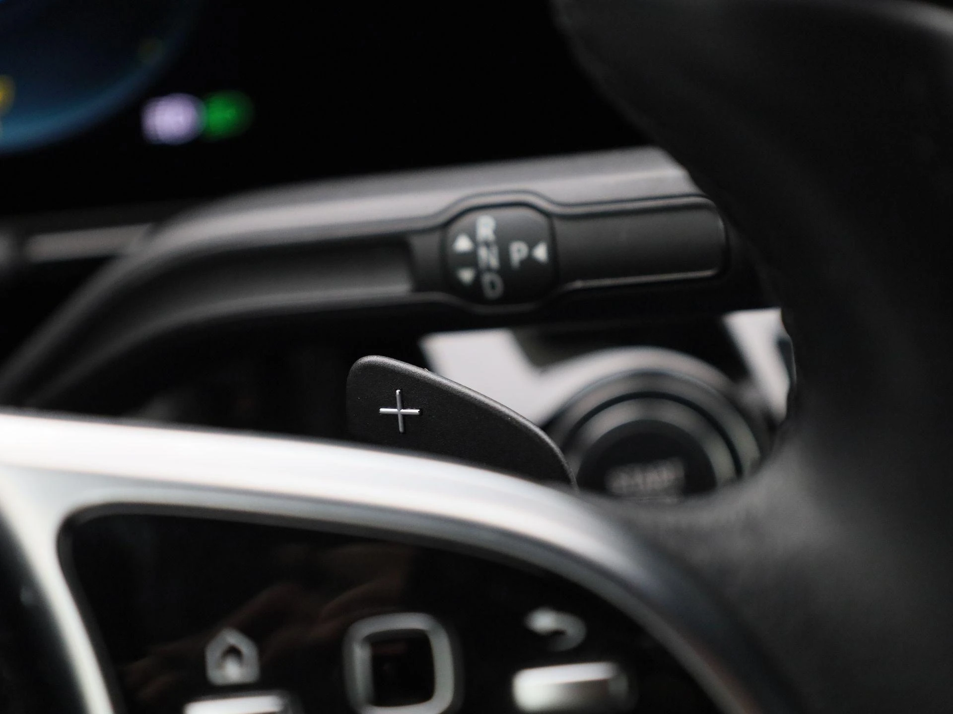 Mercedes-Benz-EQA-image-26