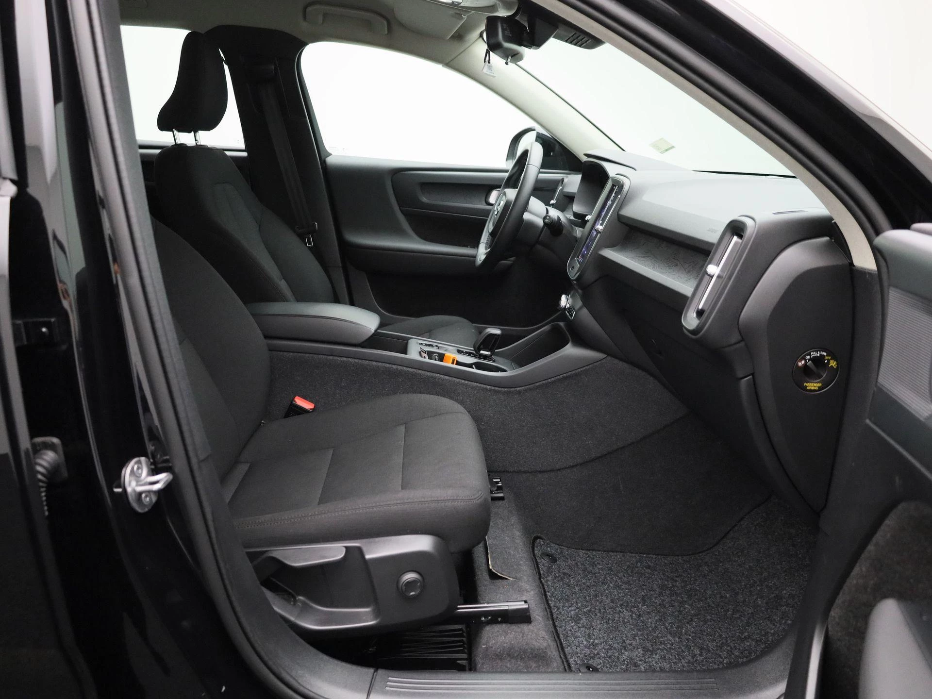 Volvo-XC40-image-29