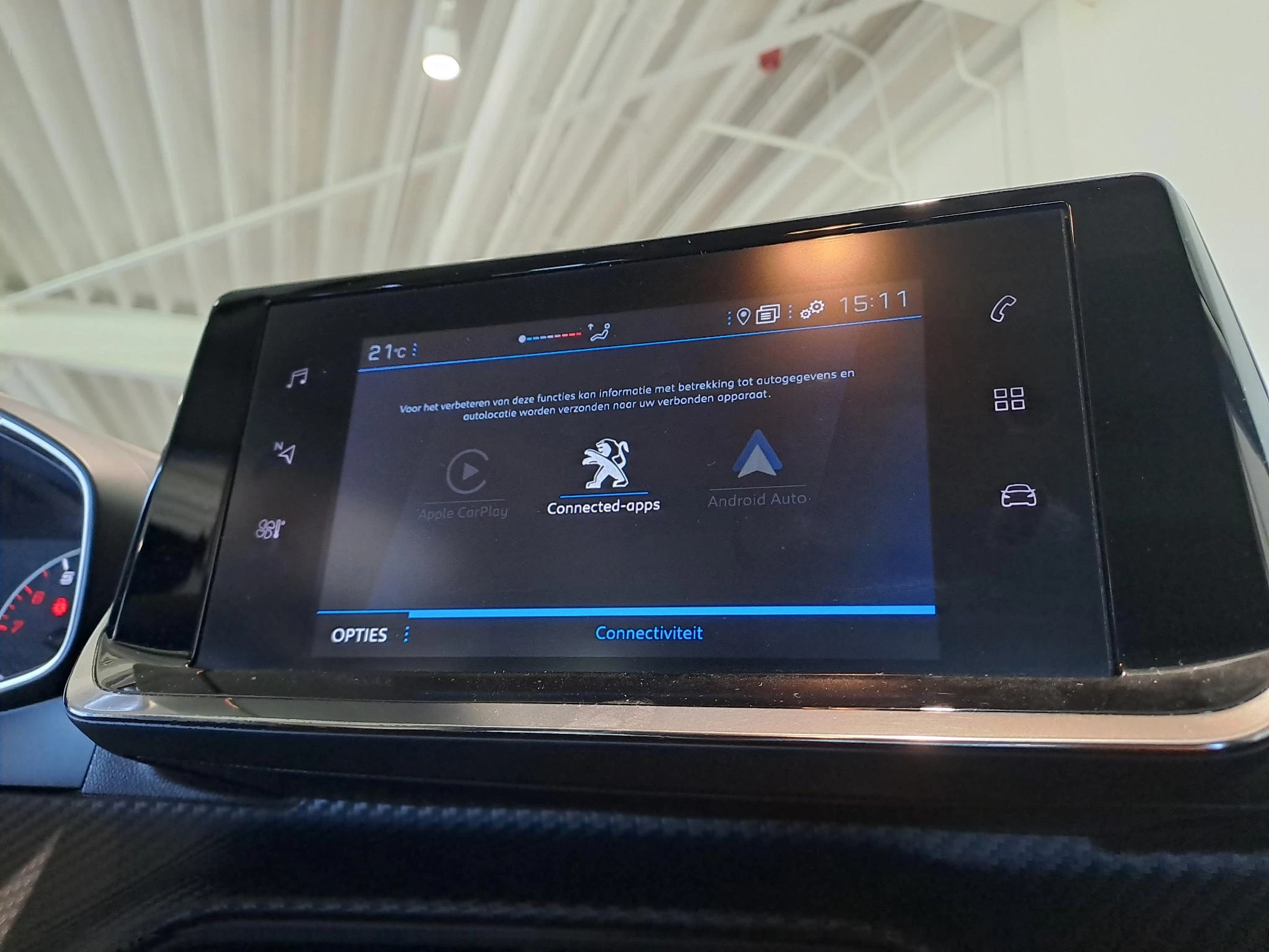 Peugeot-2008-image-12
