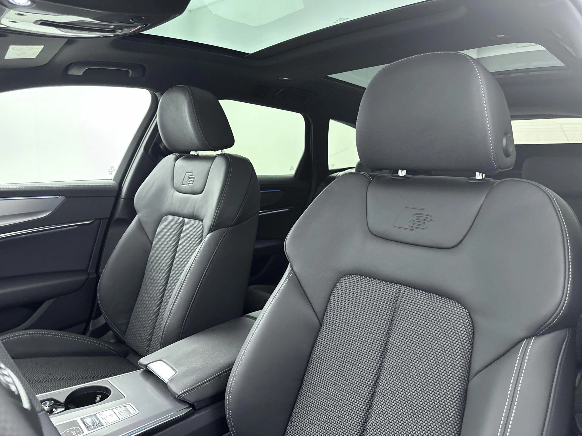 Audi-A6-image-28